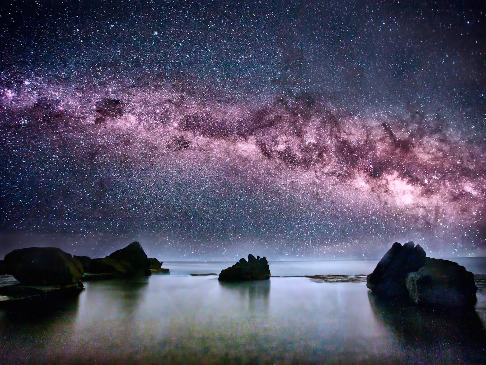 Milky way galaxy, Free HD download, Celestial wonder, Stargazing pleasure, 2050x1540 HD Desktop