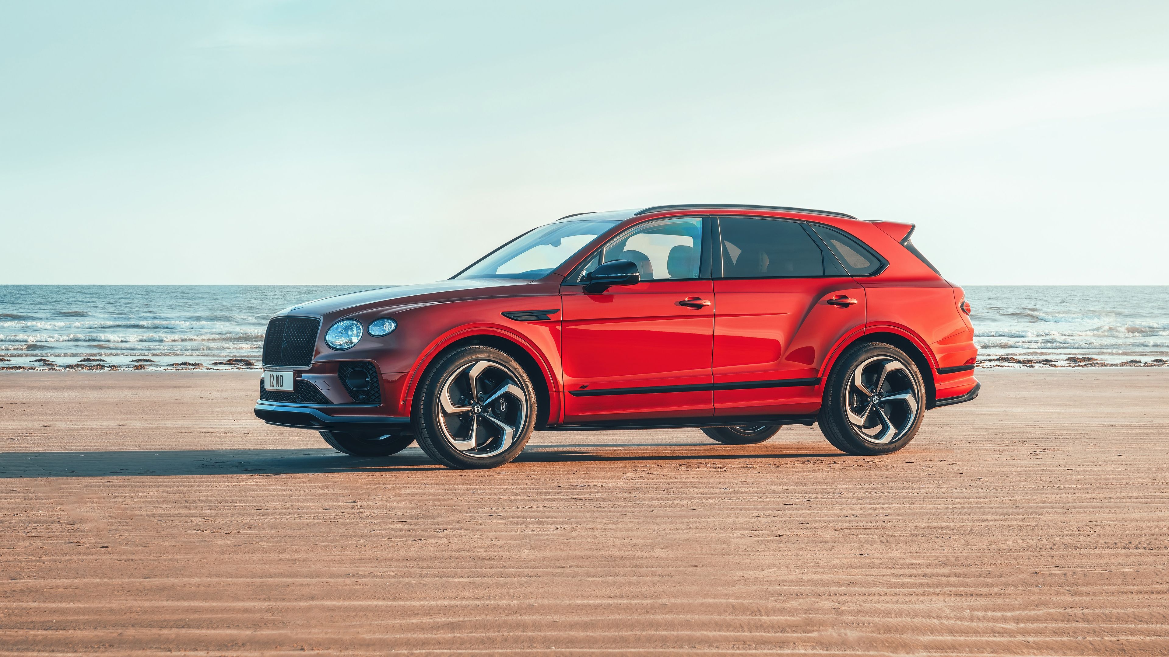 Bentley Bentayga S, Sporty luxury SUV, Updated model, Striking aesthetic, 3840x2160 4K Desktop