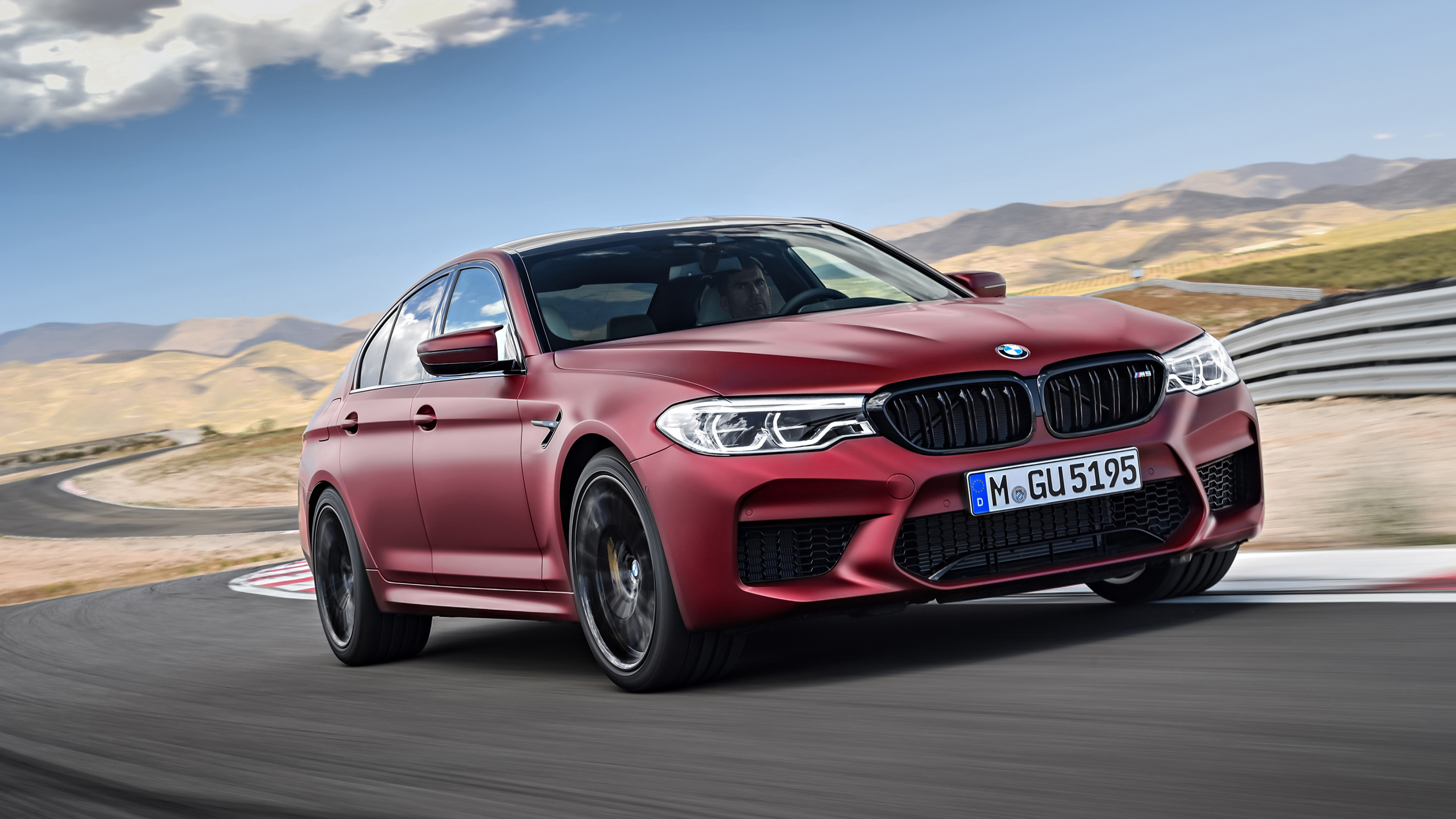 BMW M5 F90 First Edition, M GU 5195 license plate, curved asphalt racetrack, 4K Desktop wallpaper