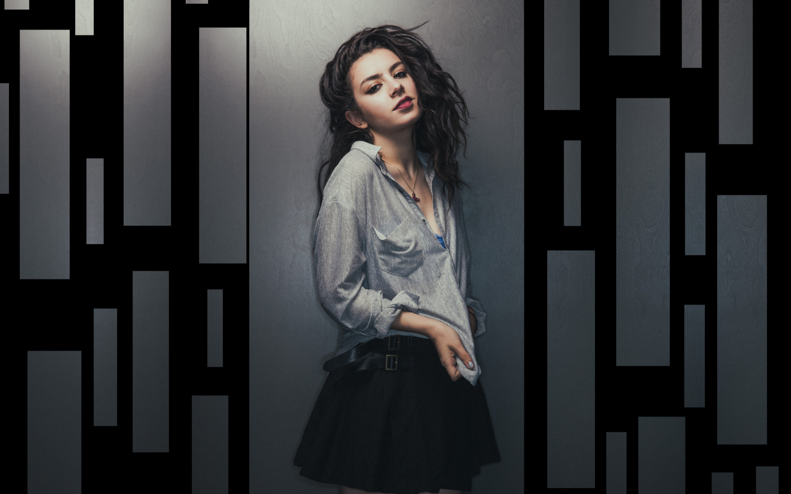 Charli XCX 3 wallpaper, Celebrity wallpapers, Singer, Eye-catching visuals, 2560x1600 HD Desktop