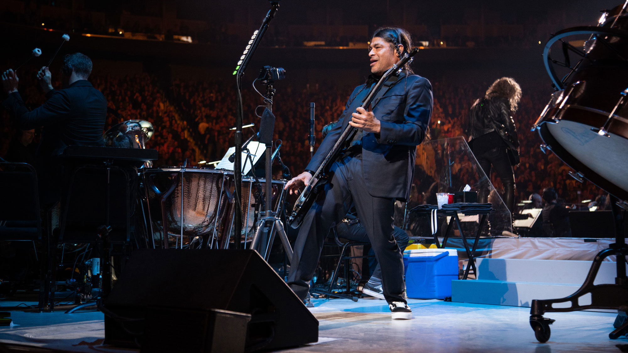 San Francisco Symphony, Robert Trujillo Wallpaper, 2000x1130 HD Desktop