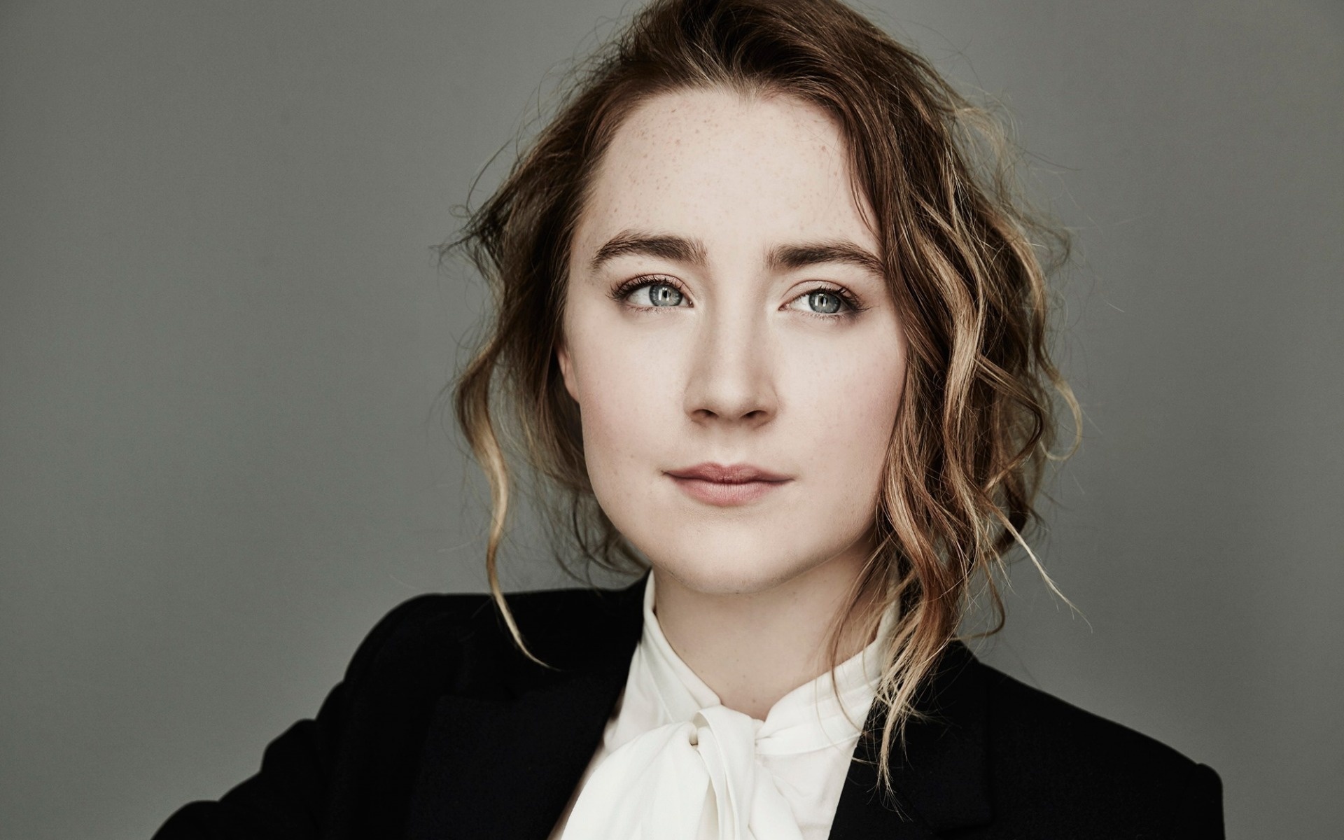 Saoirse Ronan, Irish Actress, Portrait, Gray Eyes, 1920x1200 HD Desktop