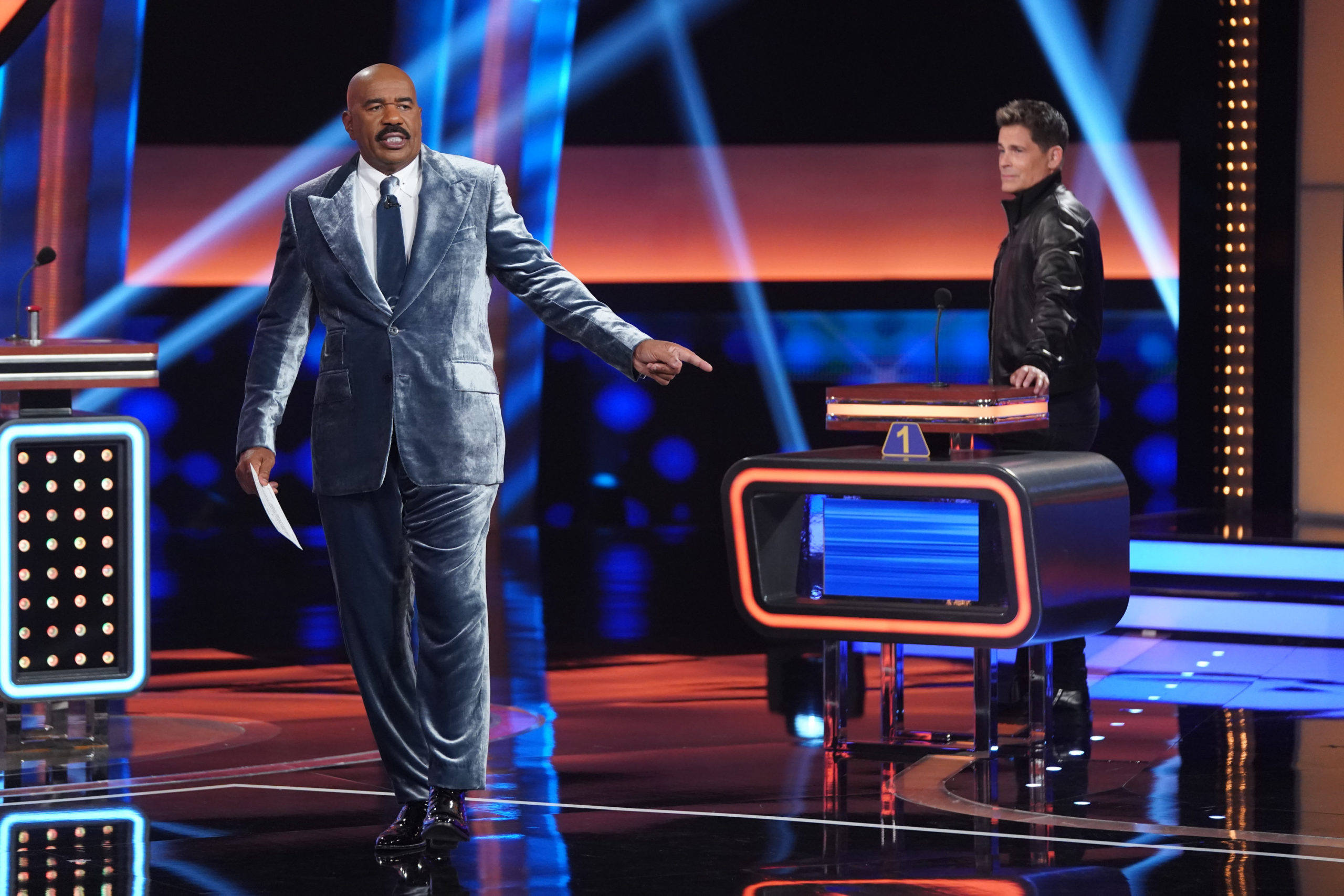 Celebrity Family Feud season eight, ABC game show, 2560x1710 HD Desktop