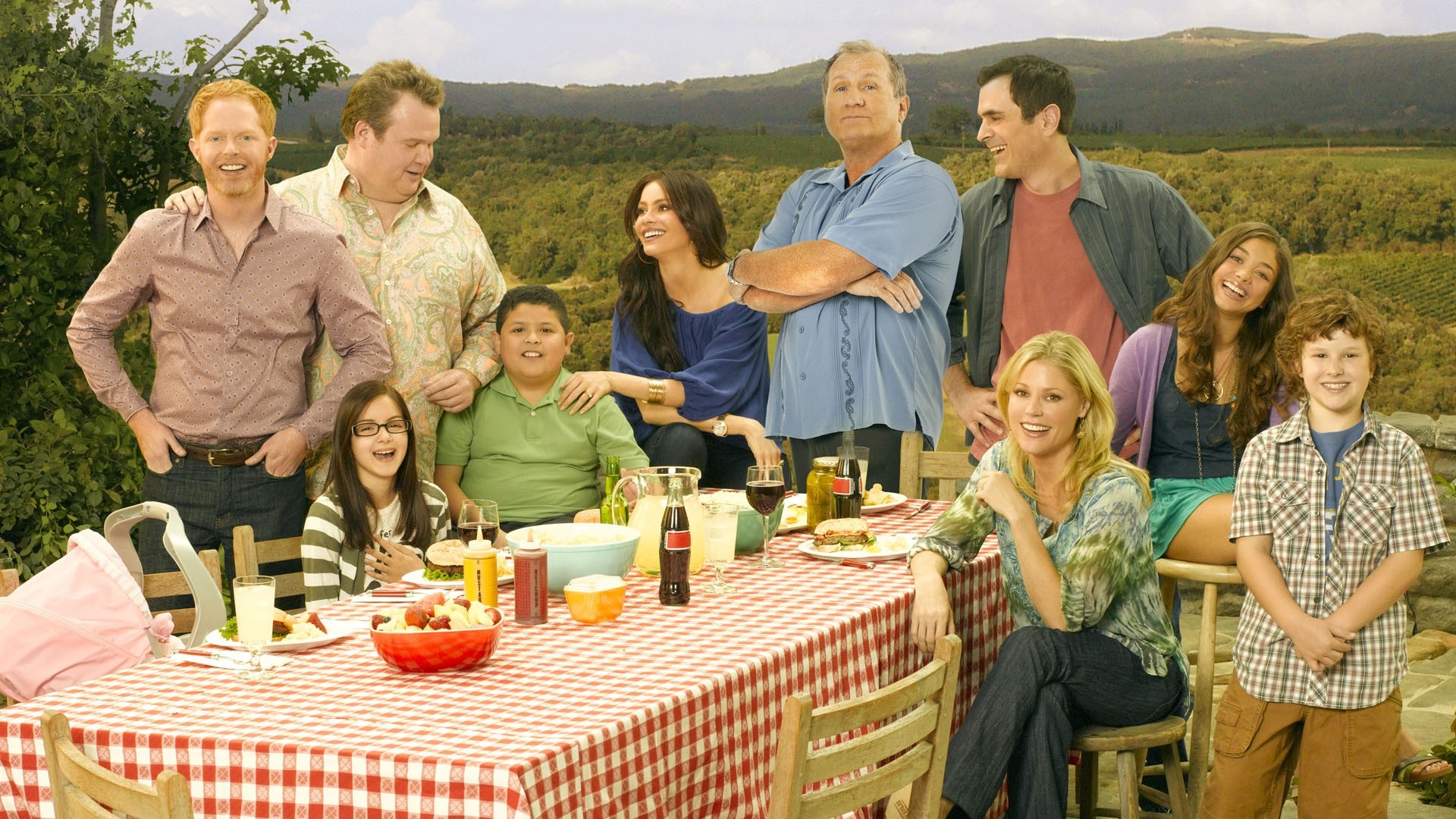 Modern Family, People picnic, Family reunion, Wallhere, 1920x1080 Full HD Desktop