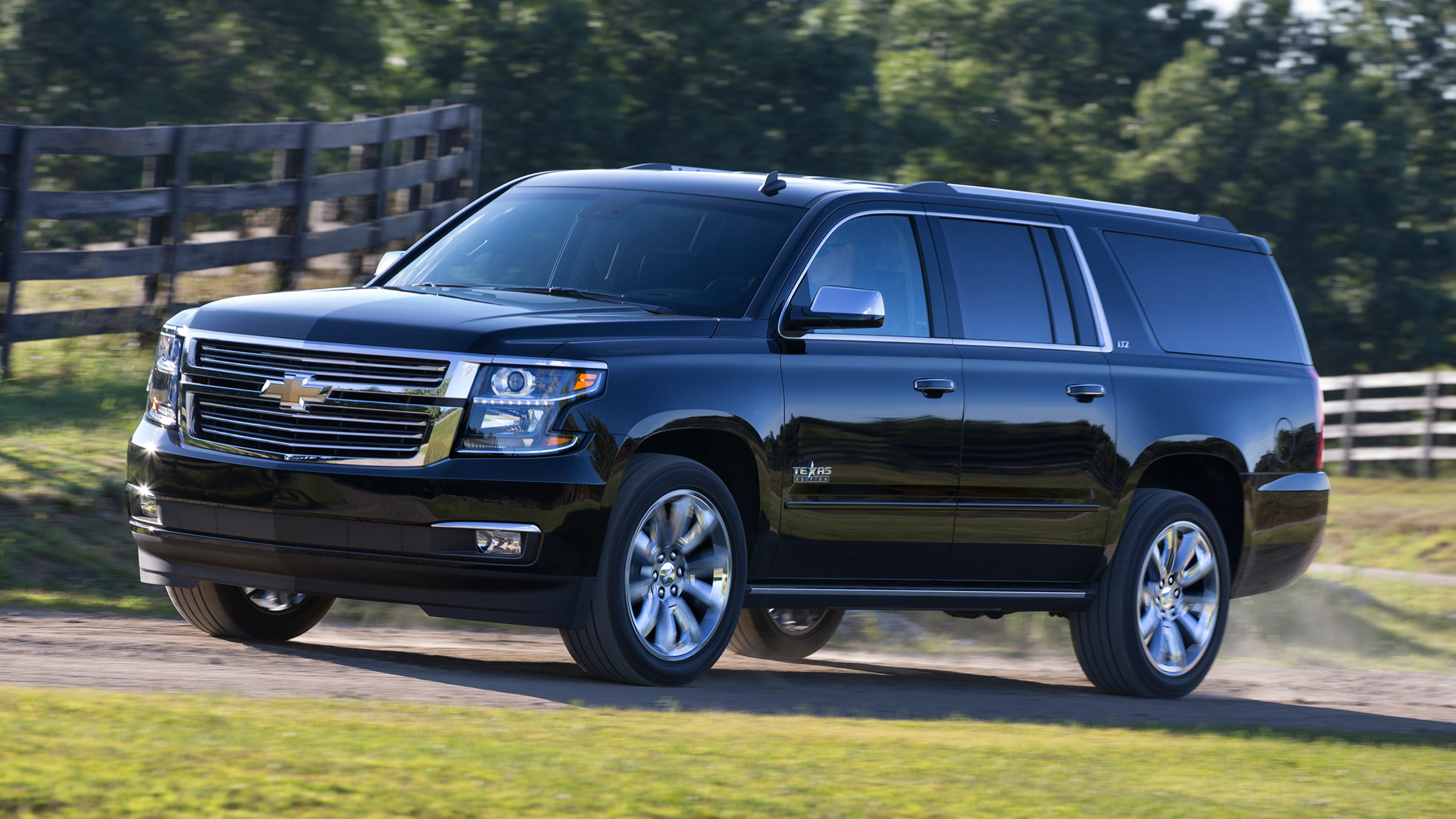 Chevrolet Suburban, Spacious and comfortable, Impressive towing capacity, Versatile seating, 3840x2160 4K Desktop