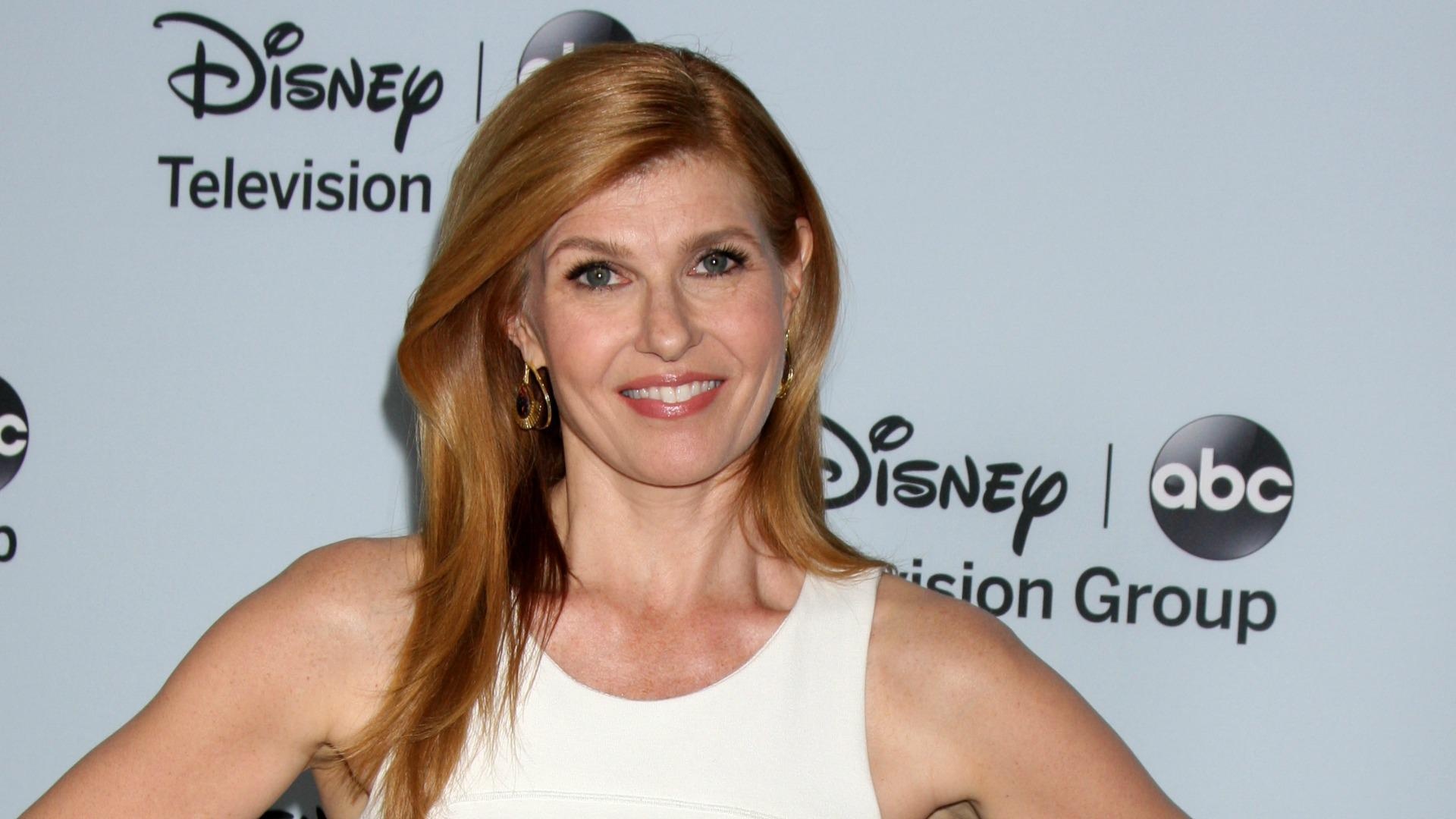 Connie Britton, Single Mom, Father Figure, 1920x1080 Full HD Desktop