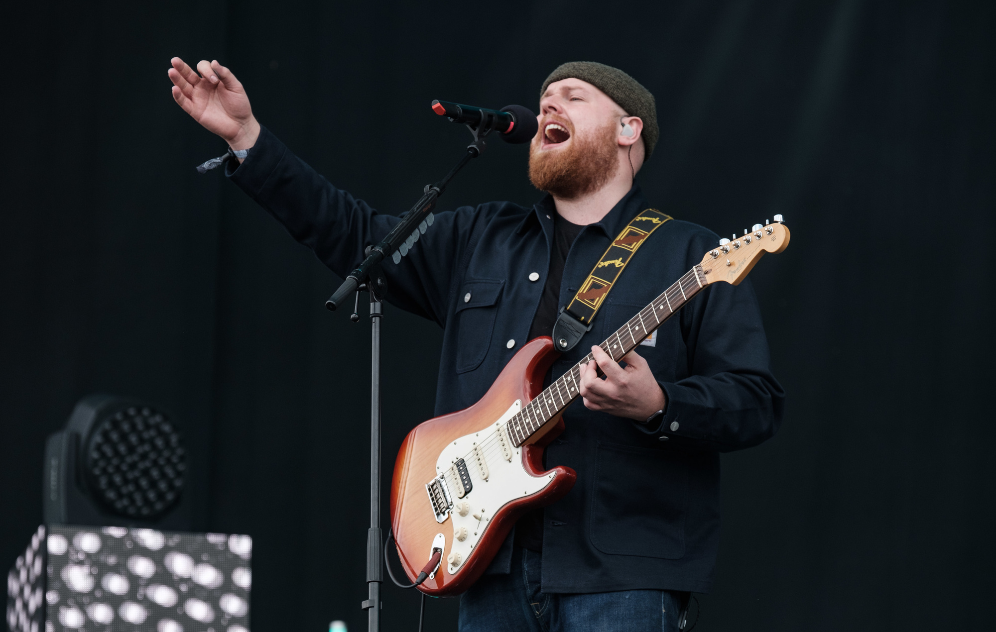 Tom Walker, Rising music star, Arctic Monkeys influence, Honest songwriting, 2000x1270 HD Desktop