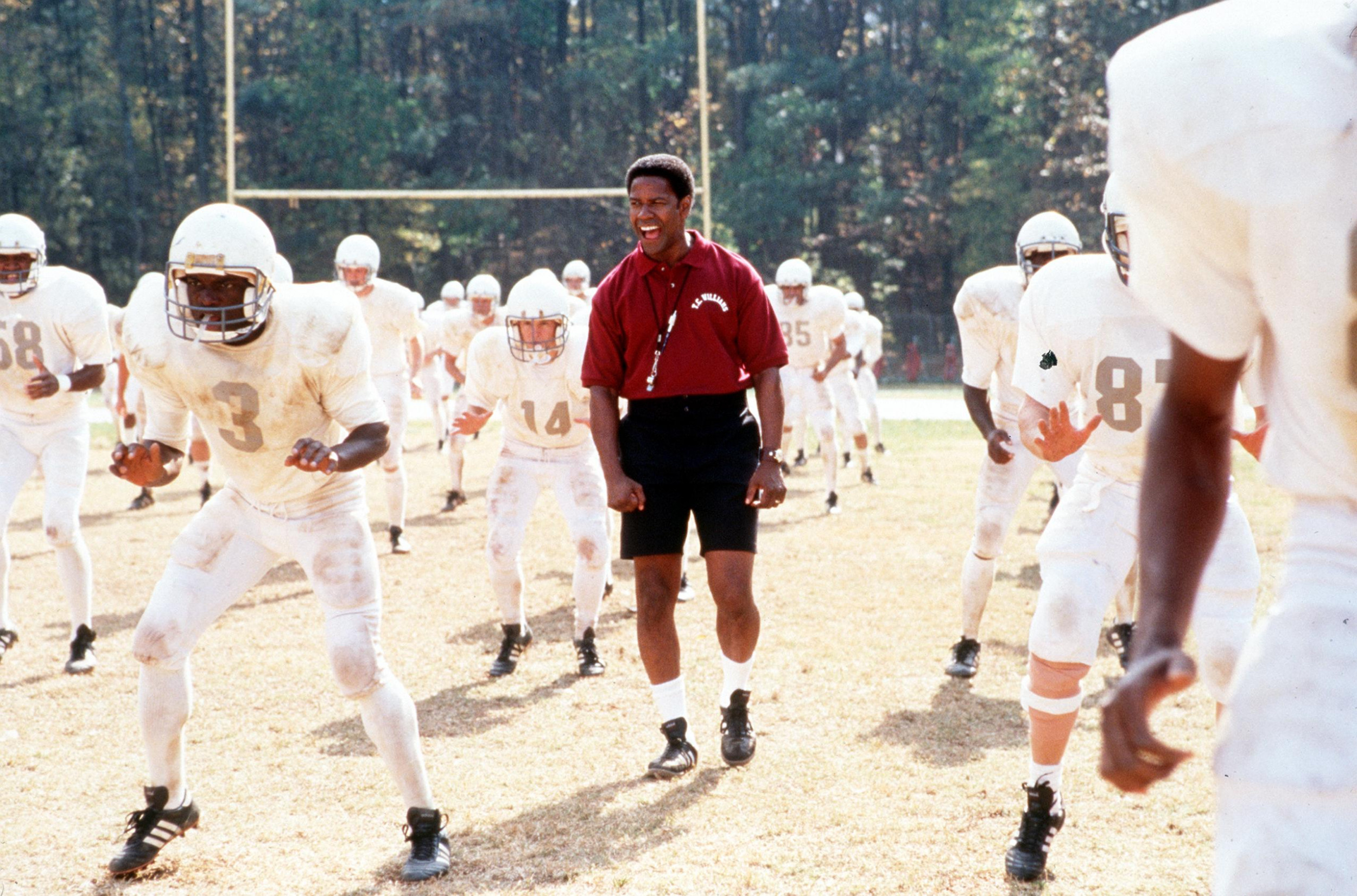 Remember the Titans, Real-life coach tribute, Fictional coaching discussion, Twitter trend, 2500x1660 HD Desktop