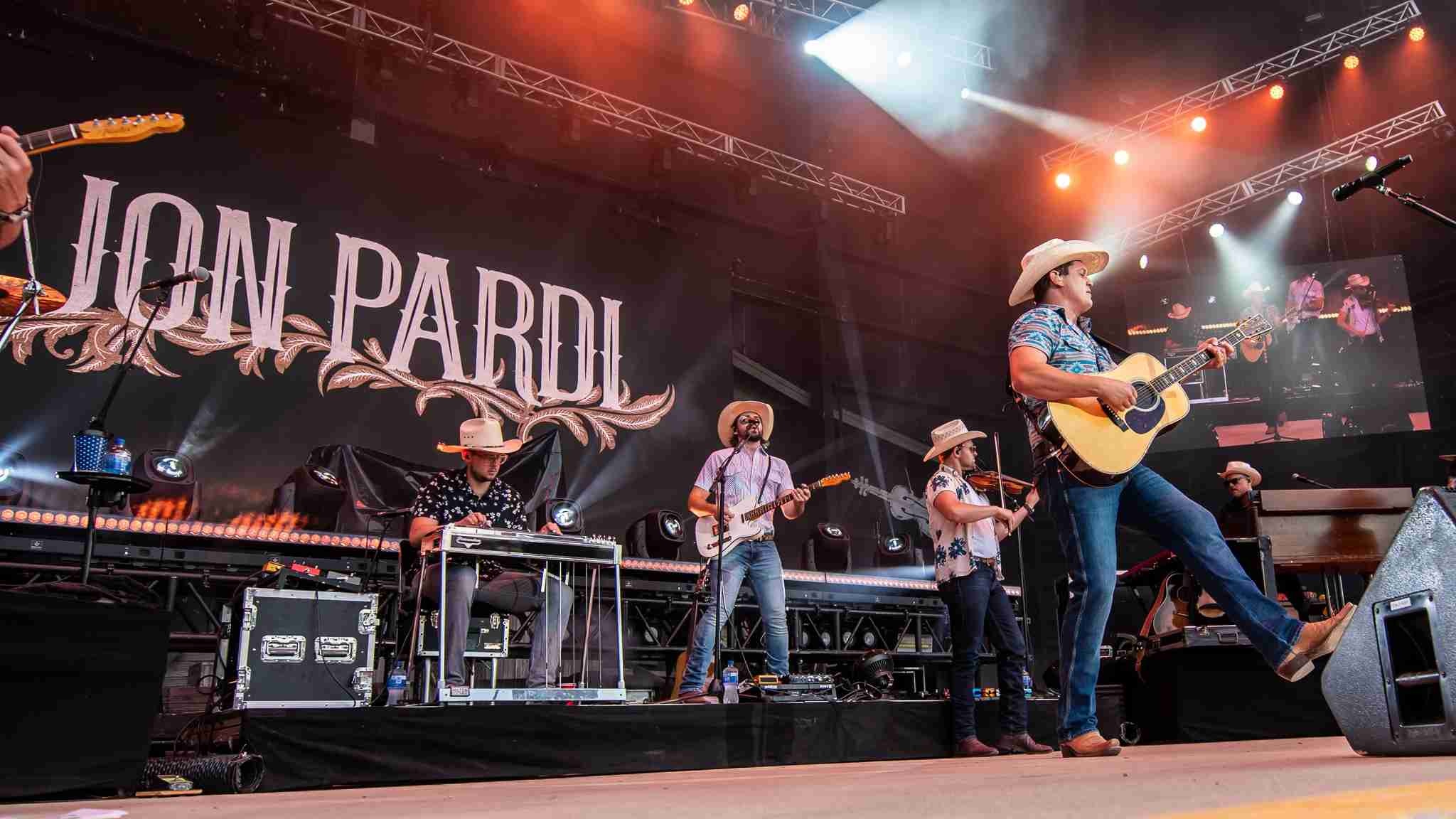 Jon Pardi, Concert Wallpaper, 2050x1160 HD Desktop