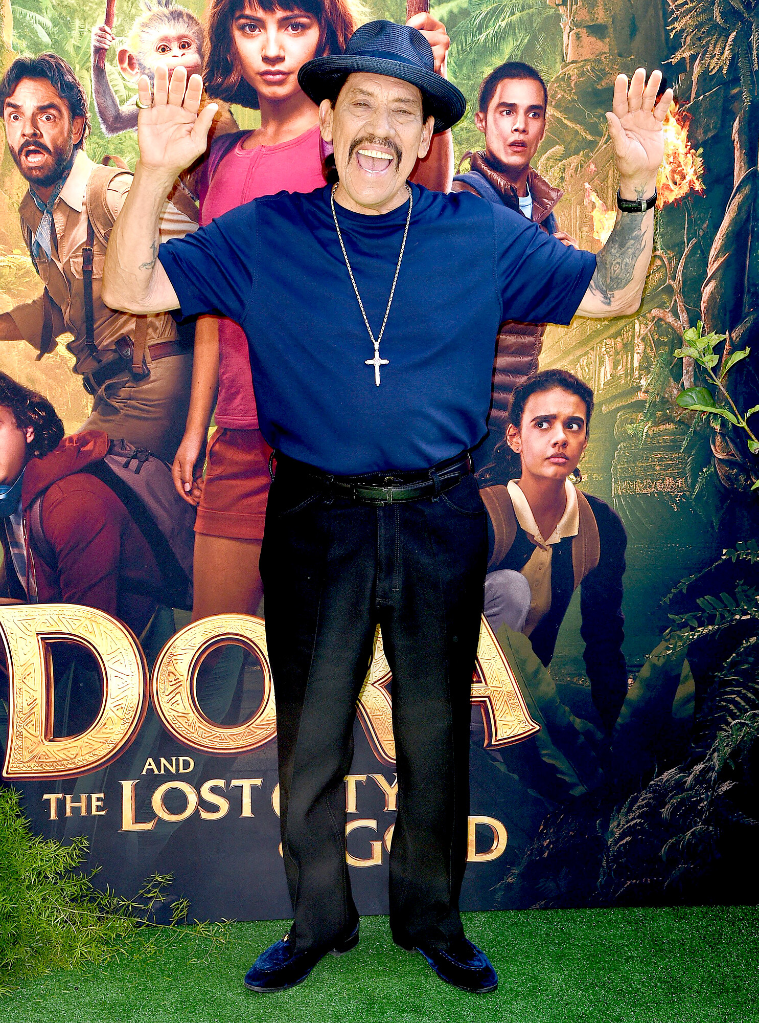 Danny Trejo, Baby rescue, Overturned car, News, 1490x2000 HD Phone
