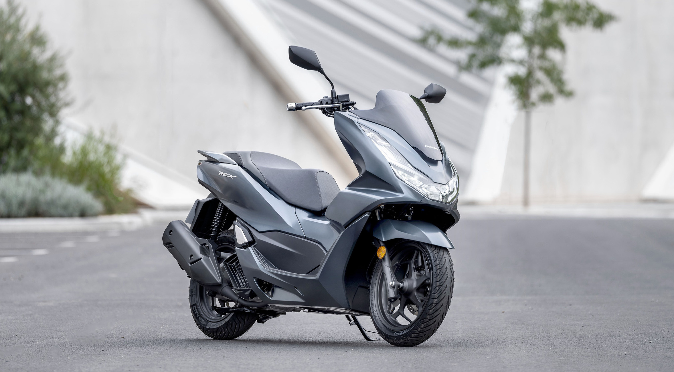 Honda PCX125, 2021 model, ABS, 2360x1310 HD Desktop