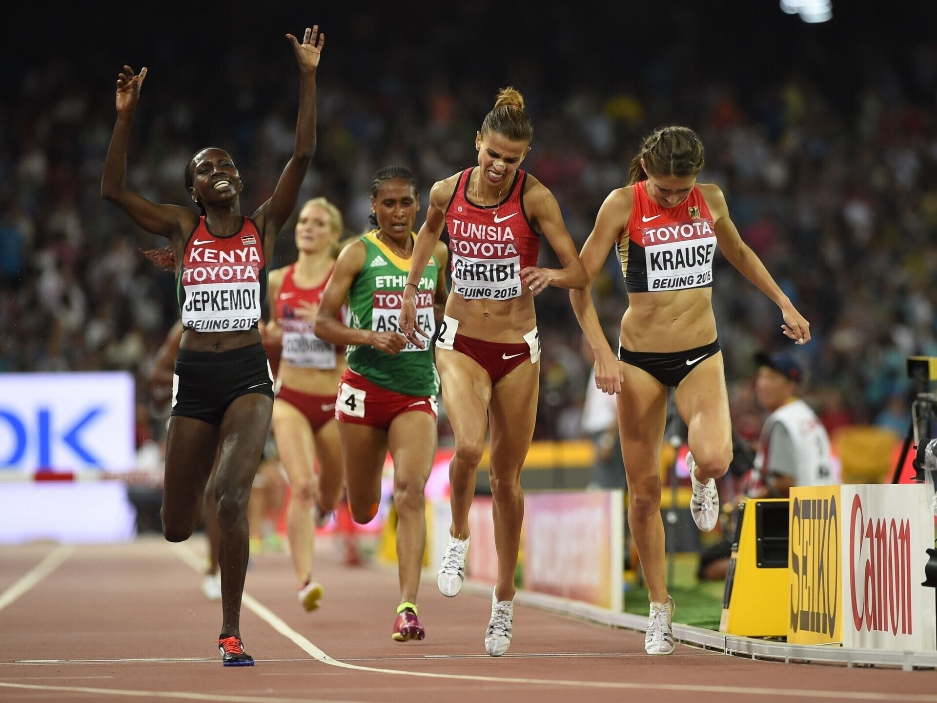 Beijing 2015, Hyvin Jepkemoi Wallpaper, 1920x1440 HD Desktop