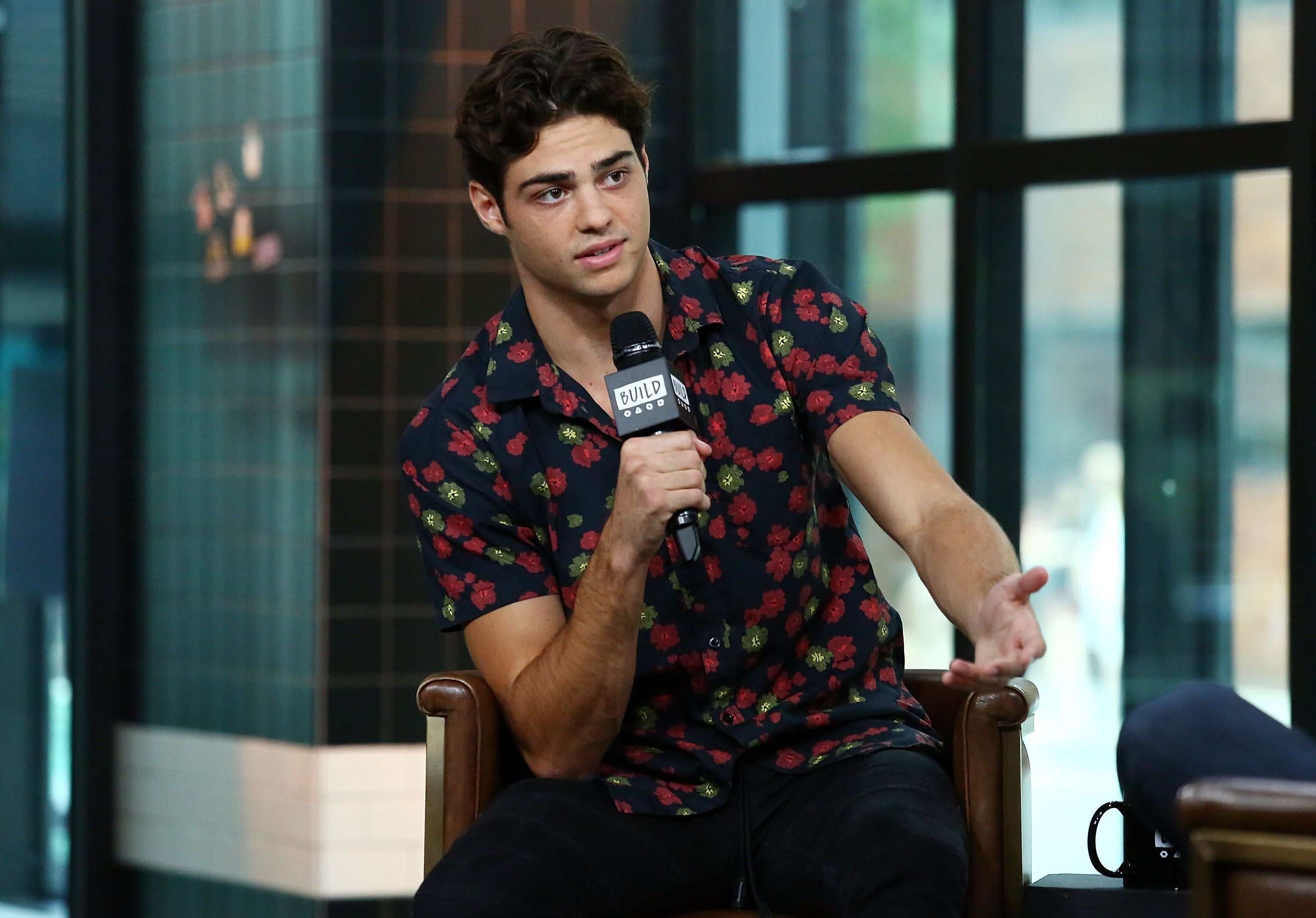 Noah Centineo, Instagram hacked, Peter Kavinsky, Movies, 3000x2100 HD Desktop