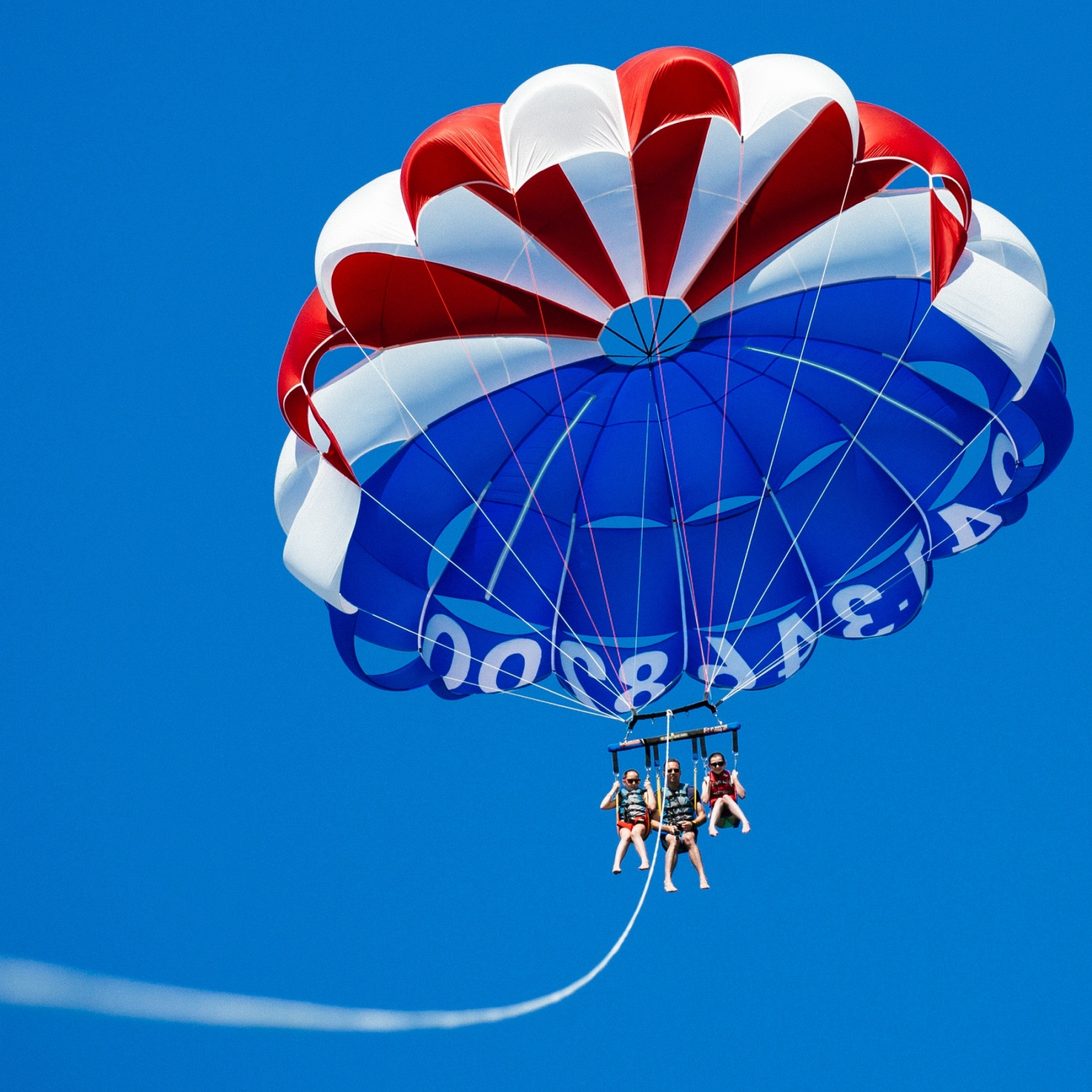 Parasailing ultra HD, Widescreen adventure, Thrilling activity, Smartphone fun, 2050x2050 HD Phone