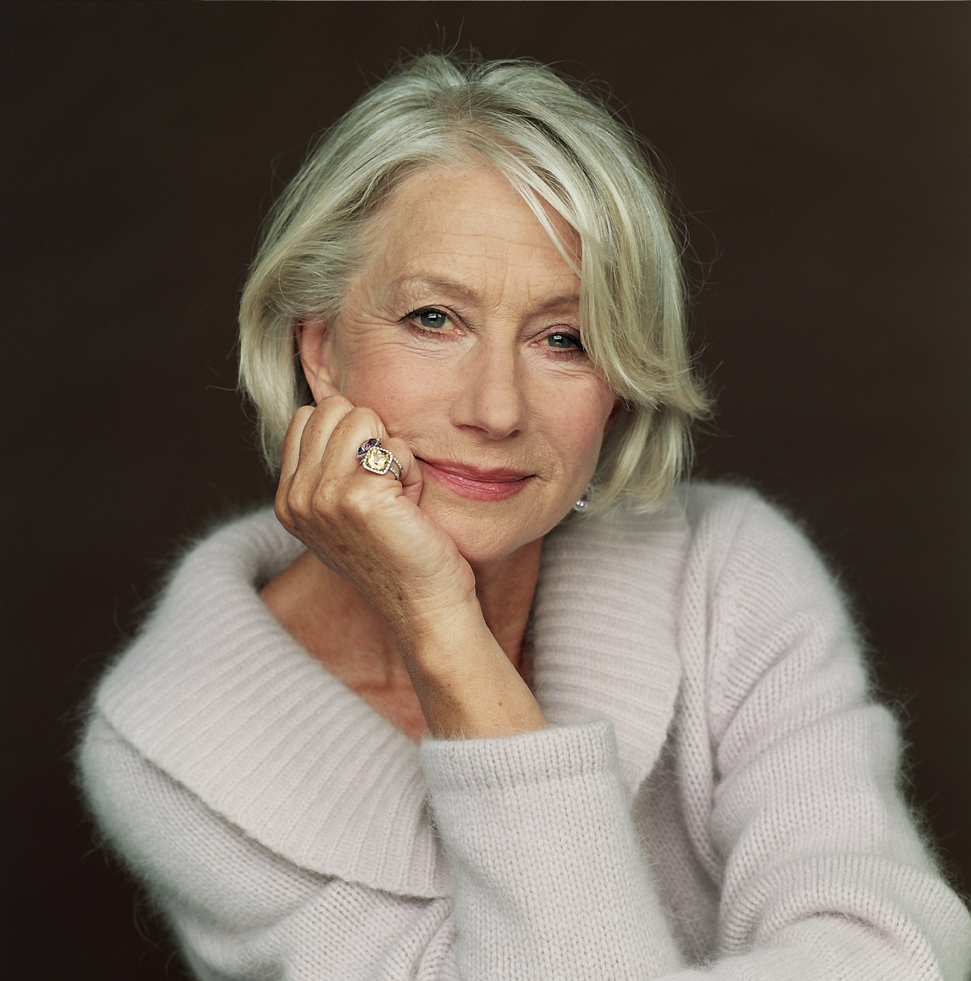 The Queen (Helen Mirren), Attending gay festival, Helen Mirren's promise, London event, 2000x2020 HD Phone