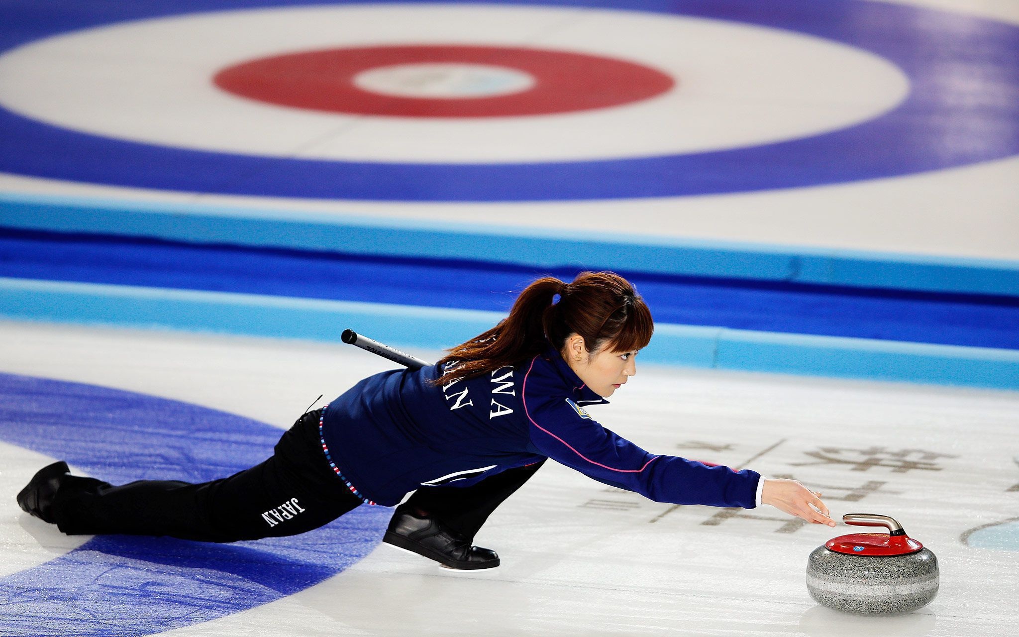 Curling wallpapers, Posted by Ryan, Desktop backgrounds, Curling images, 2050x1280 HD Desktop