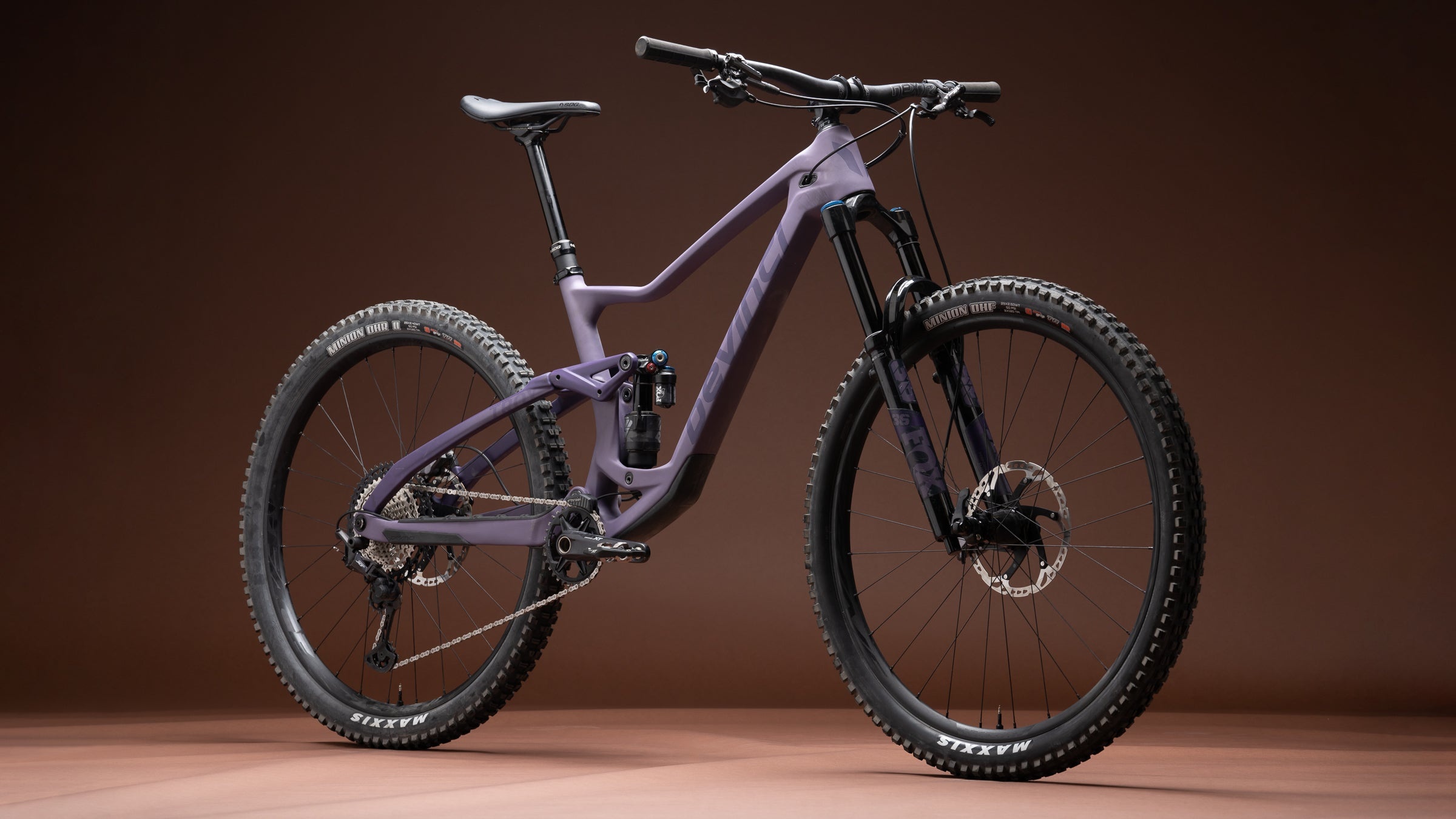 Troy XT LTD, Cycles Devinci Wallpaper, 2400x1350 HD Desktop