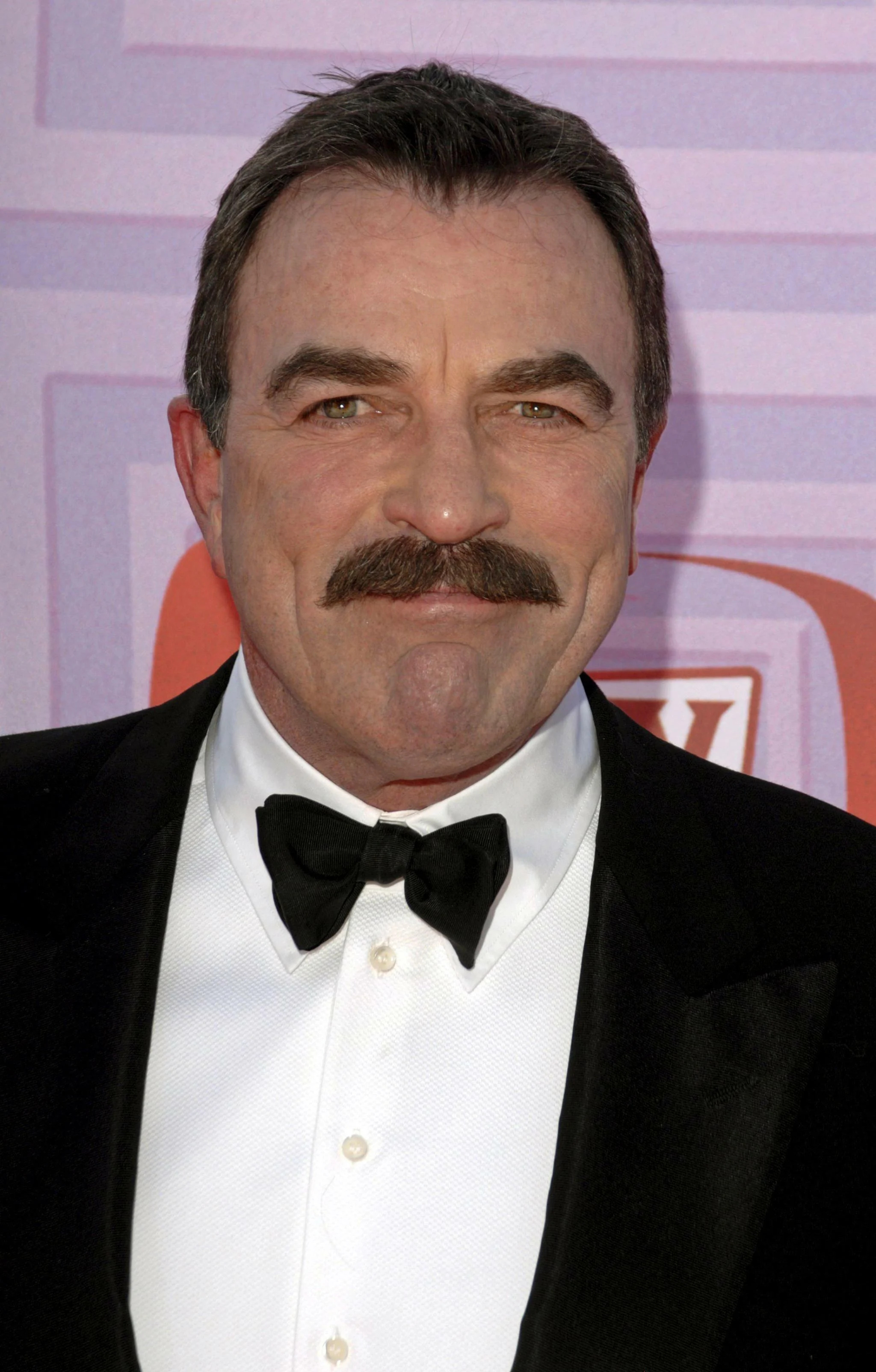 Tom Selleck, California drought, Legal disputes, Public allegations, 2050x3210 HD Phone