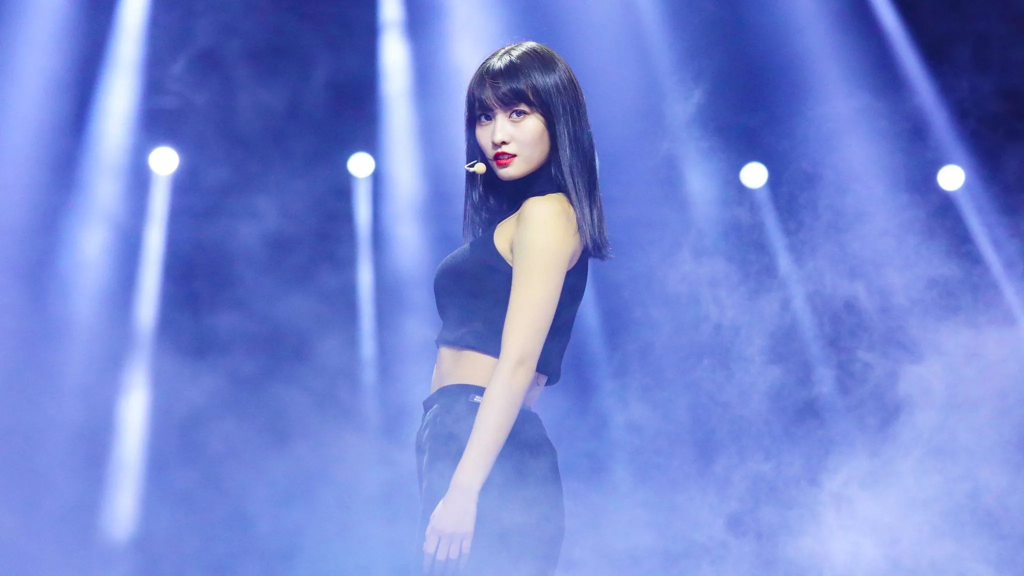 Momo (TWICE), Music artist, Head injury, US tour, 2050x1160 HD Desktop