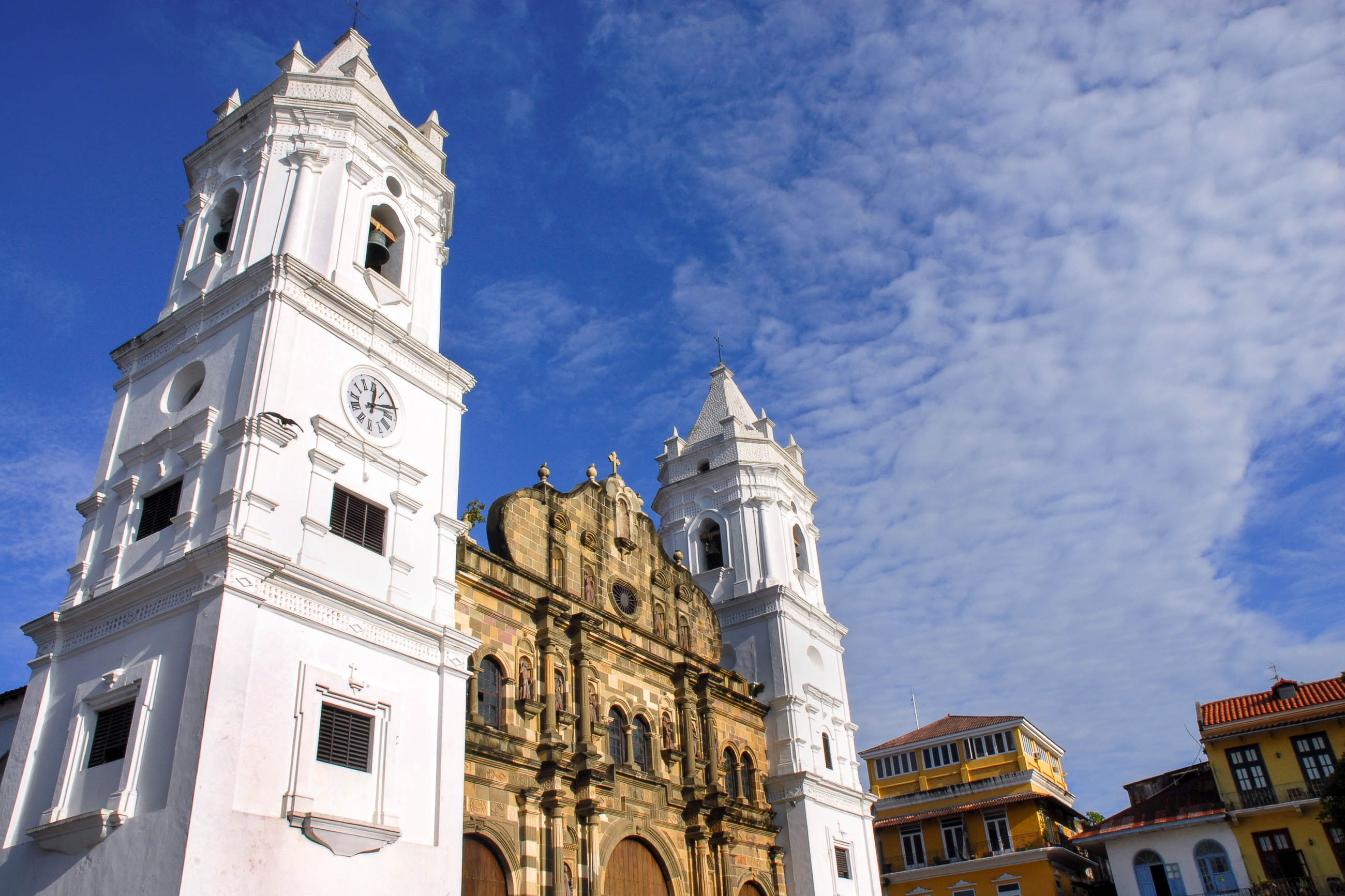 Catedrale Metropolitana, Panama City Wallpaper, 2600x1740 HD Desktop