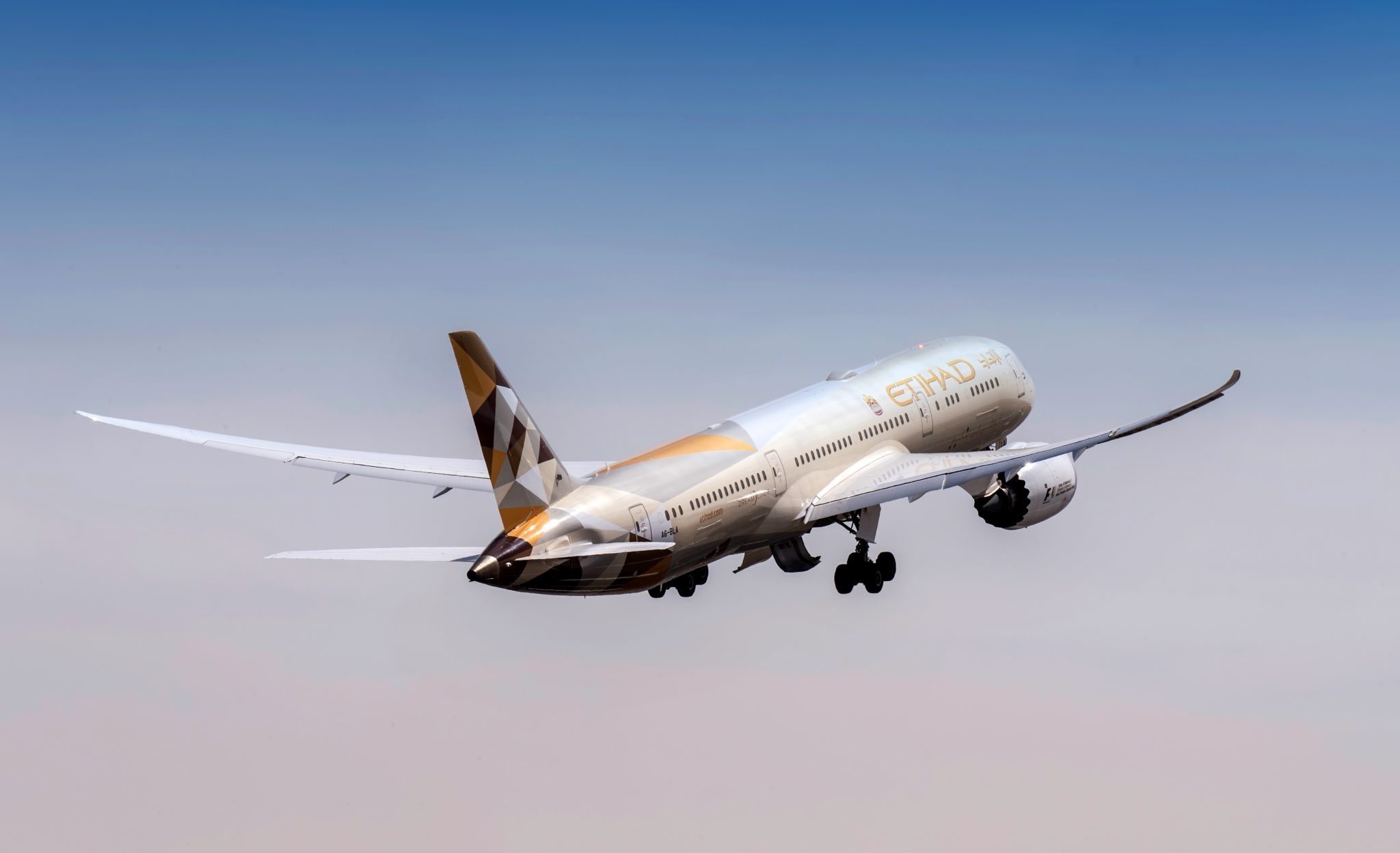 Etihad Airways, Growth decline, Pressures, Travels, 2050x1250 HD Desktop