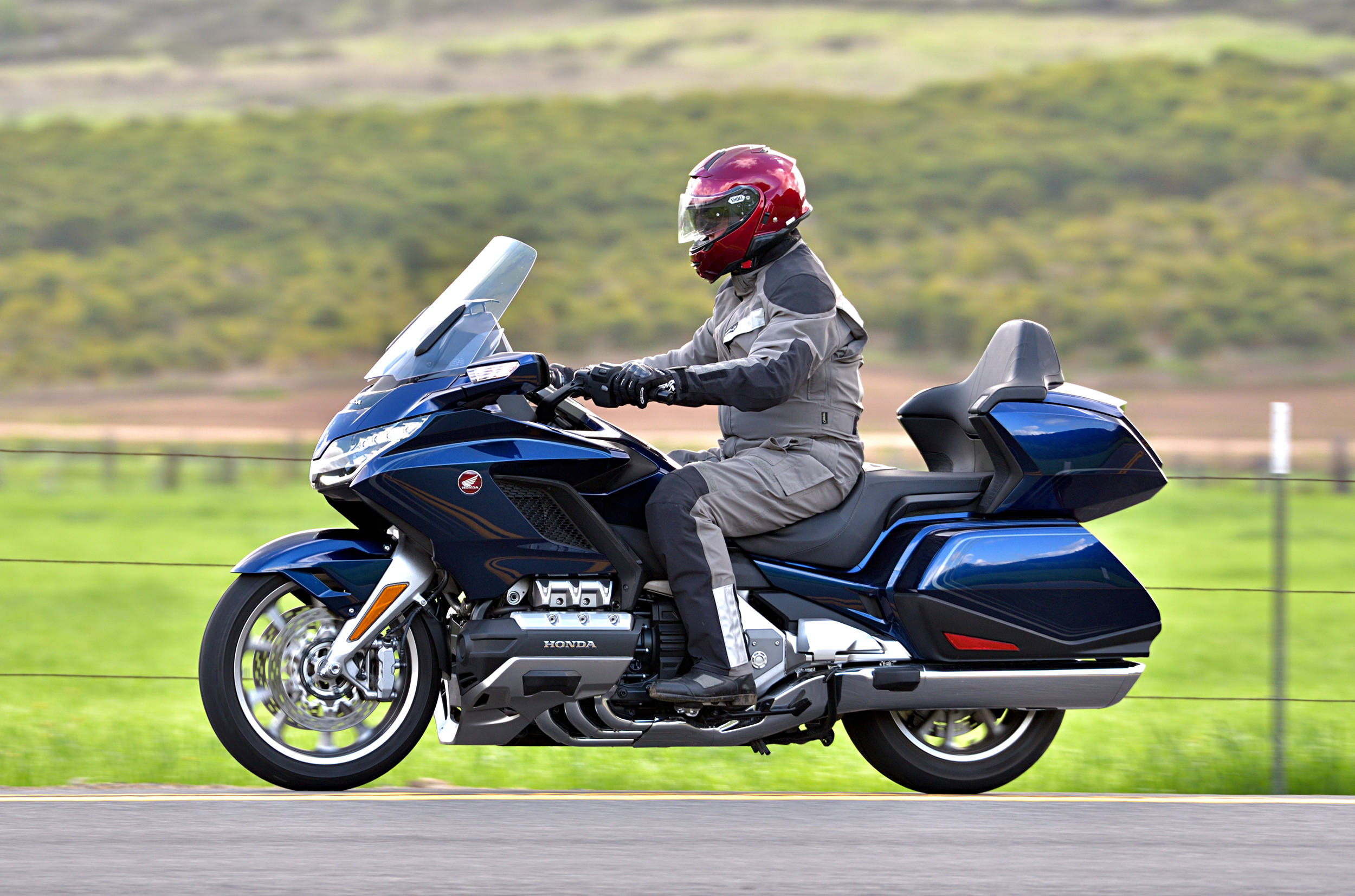 Honda Gold Wing, Best sale, 54% off, Goldwing DCT, 2500x1660 HD Desktop