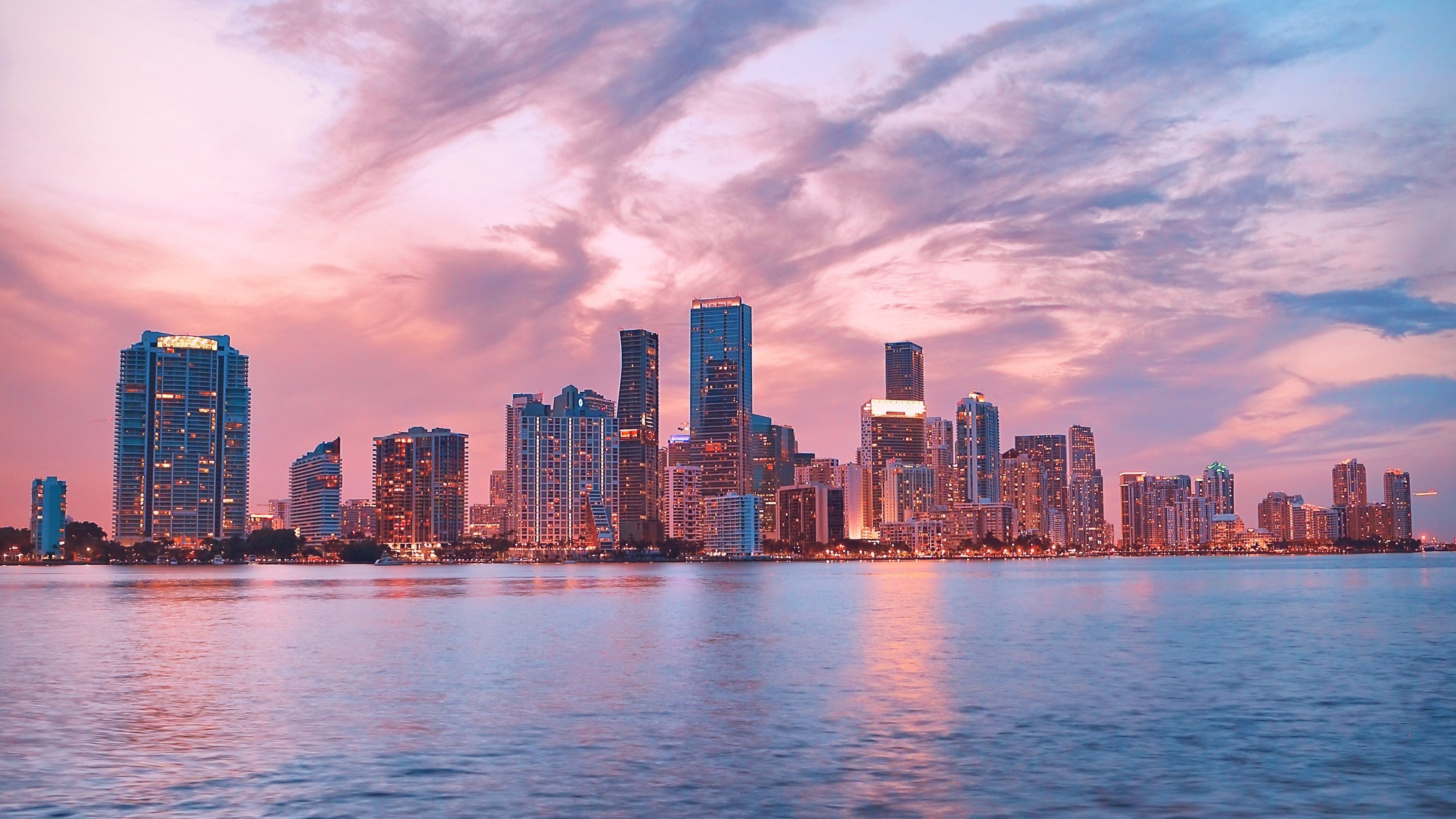 Miami Skyline Wallpapers 23 Images WallpaperCat Miami Skyline Wallpapers 23 Images WallpaperCat