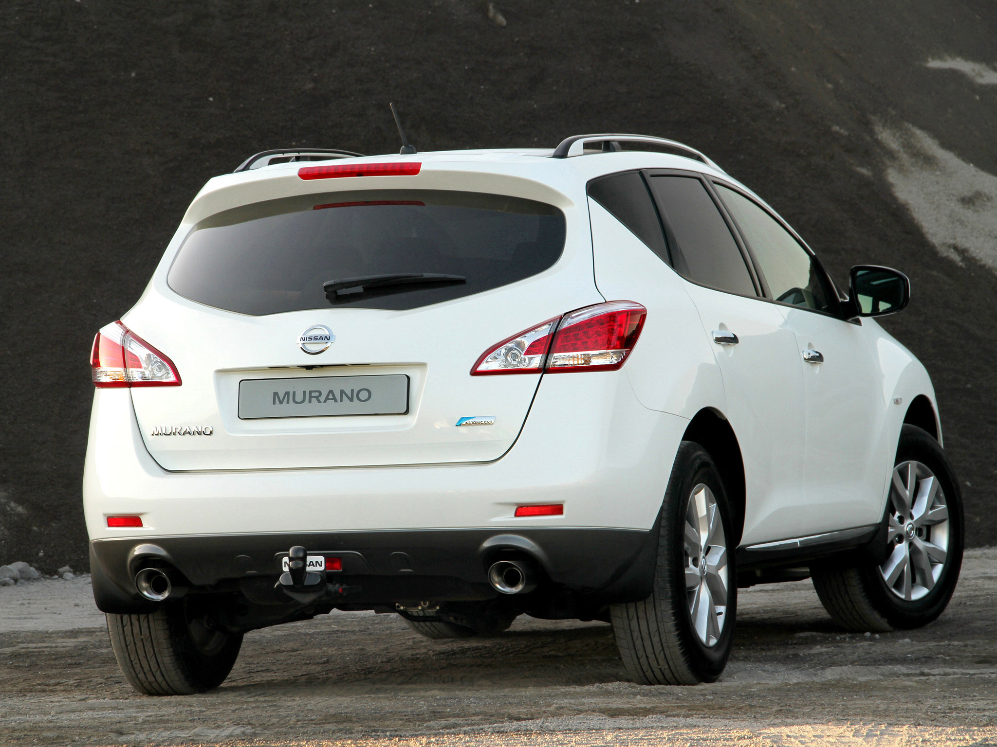 Nissan Murano, Futuristic crossover, Japanese automotive excellence, Stylish bumper, 2050x1540 HD Desktop