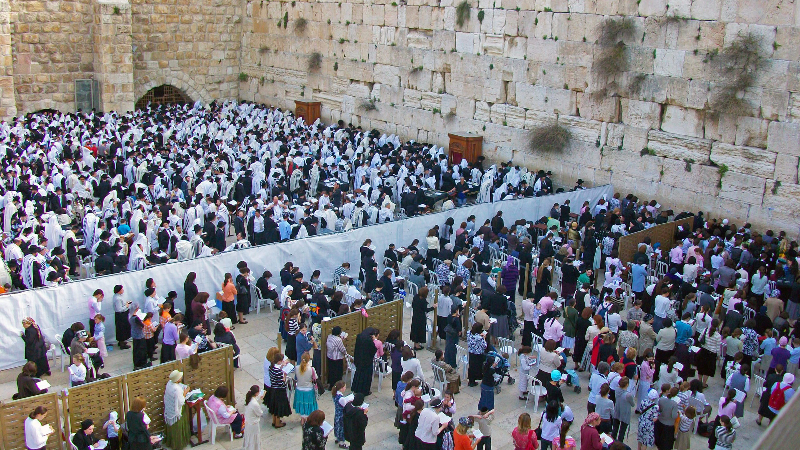 Western Wall, High holy days, Enhanced experience, Media line report, 2560x1440 HD Desktop