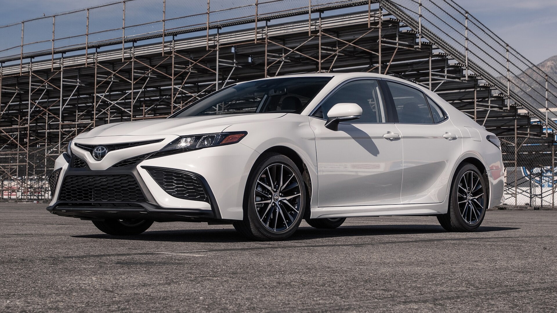 Toyota Camry Buyers Guide, Reviews, Specs, 1920x1080 Full HD Desktop
