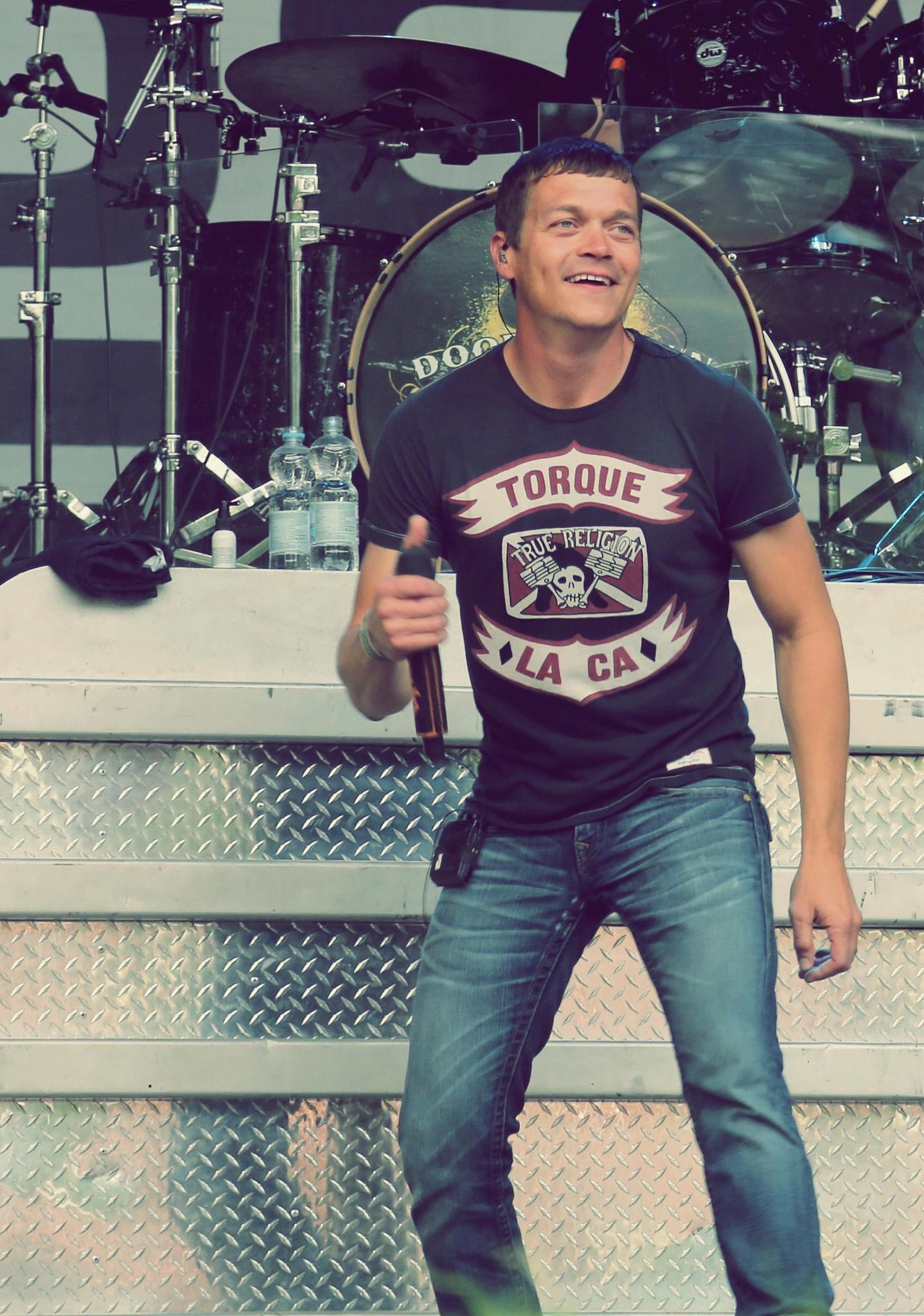 3 Doors Down Music, Elgin concert, Chicago Tribune, 1440x2050 HD Phone