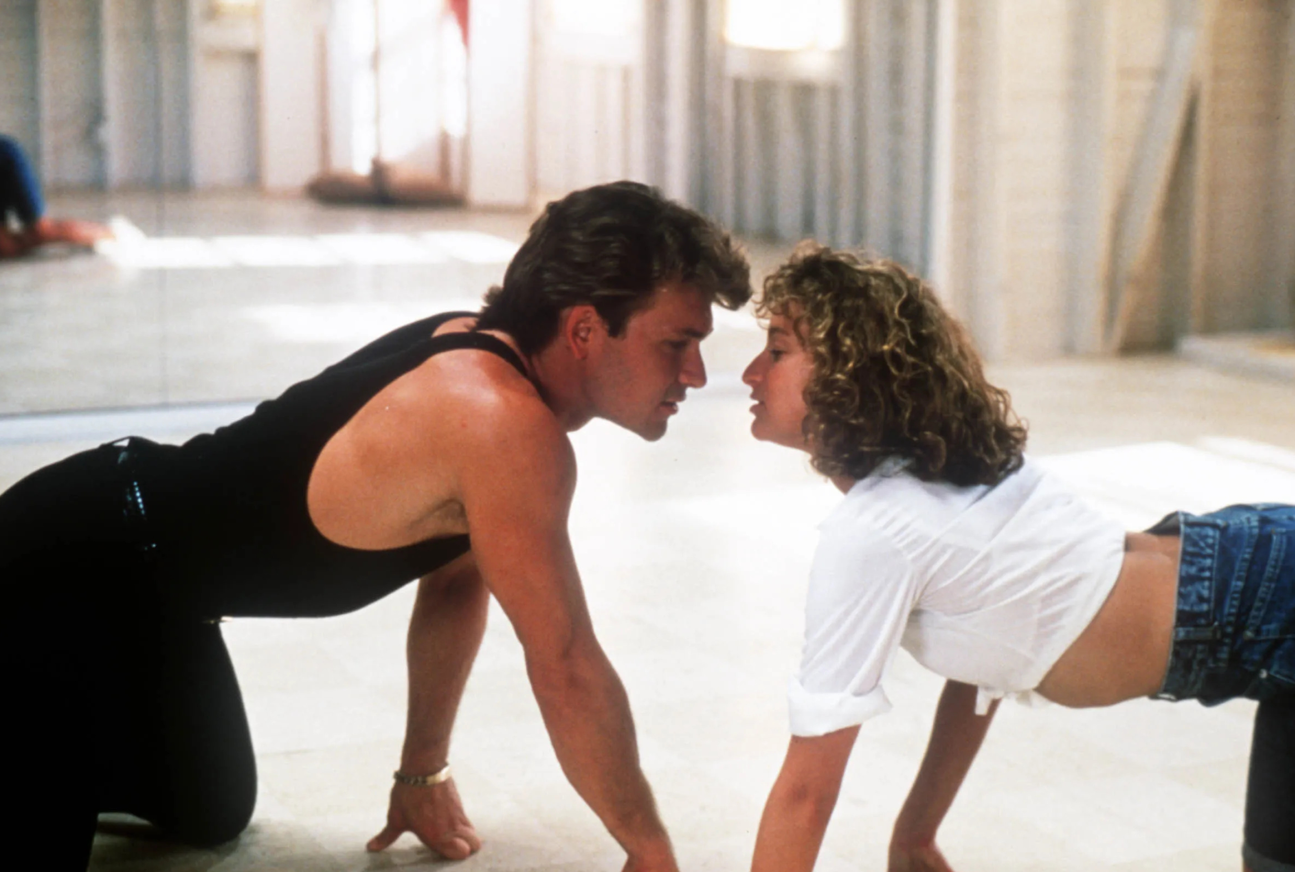 Jennifer grey, Dirty dancing, Patrick swayze, Nose job, 2620x1770 HD Desktop