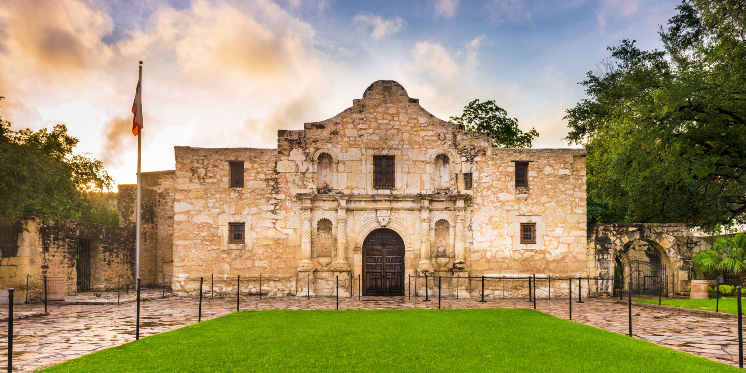 The Alamo, San Antonio, Impermanent past, Mark Pulliam, 2400x1200 Dual Screen Desktop