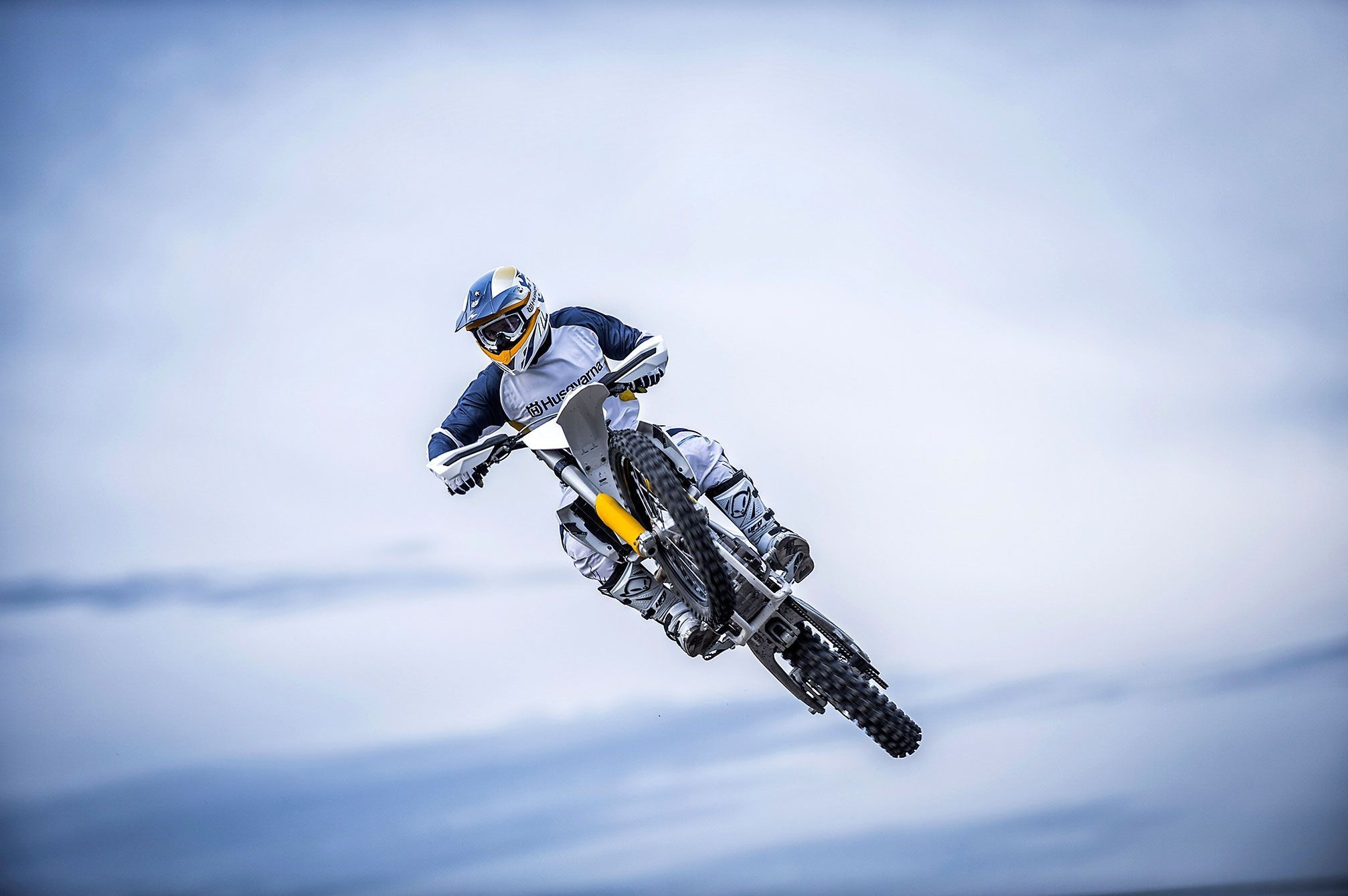 Husqvarna, Top free backgrounds, 2020x1340 HD Desktop