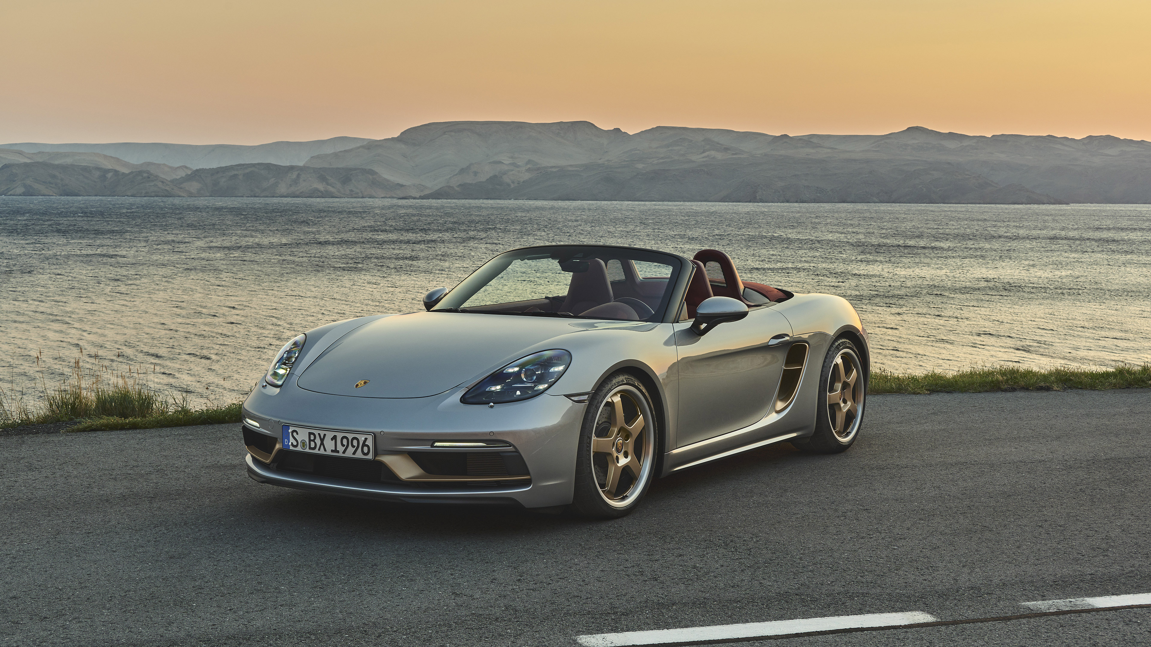 Porsche Boxster, High-performance convertible, Exhilarating driving experience, Striking design, 3840x2160 4K Desktop