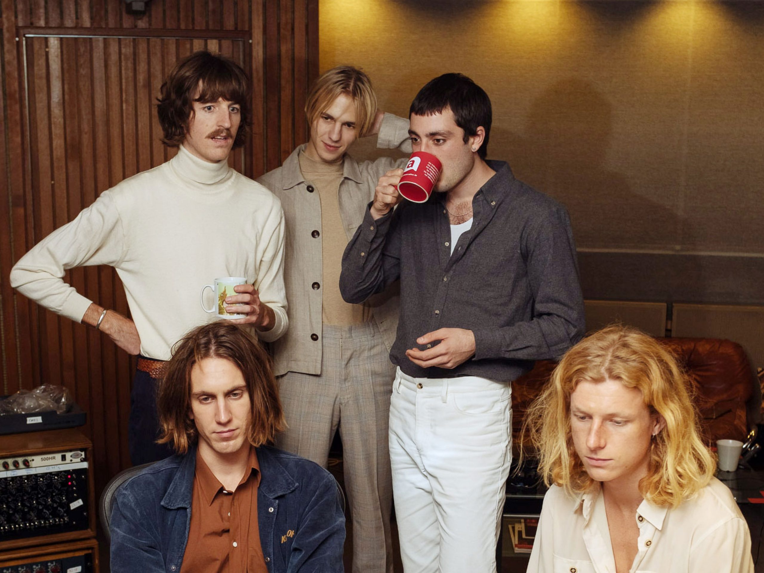 Parcels live volume 1, Soundmarker recording, Captivating performance, Energetic vibes, 2560x1920 HD Desktop