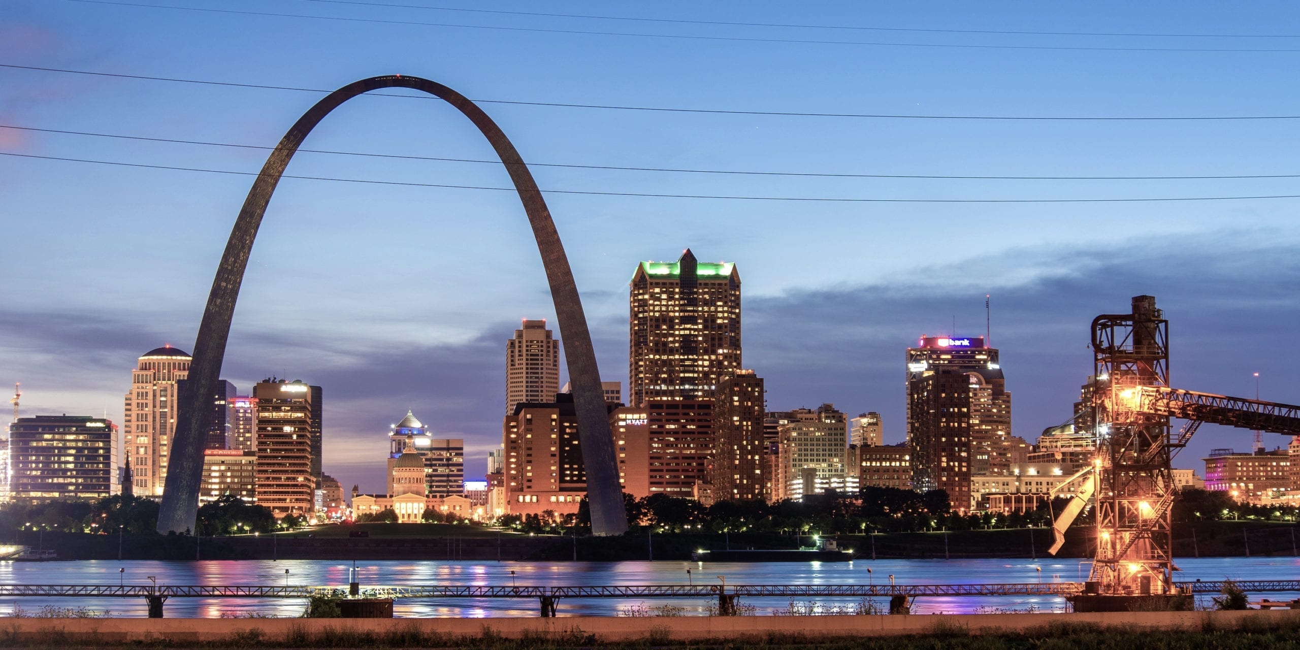 St. Louis skyline, RDM Rasmussen Dickey Moore, Litigators, Missouri, 2560x1280 Dual Screen Desktop