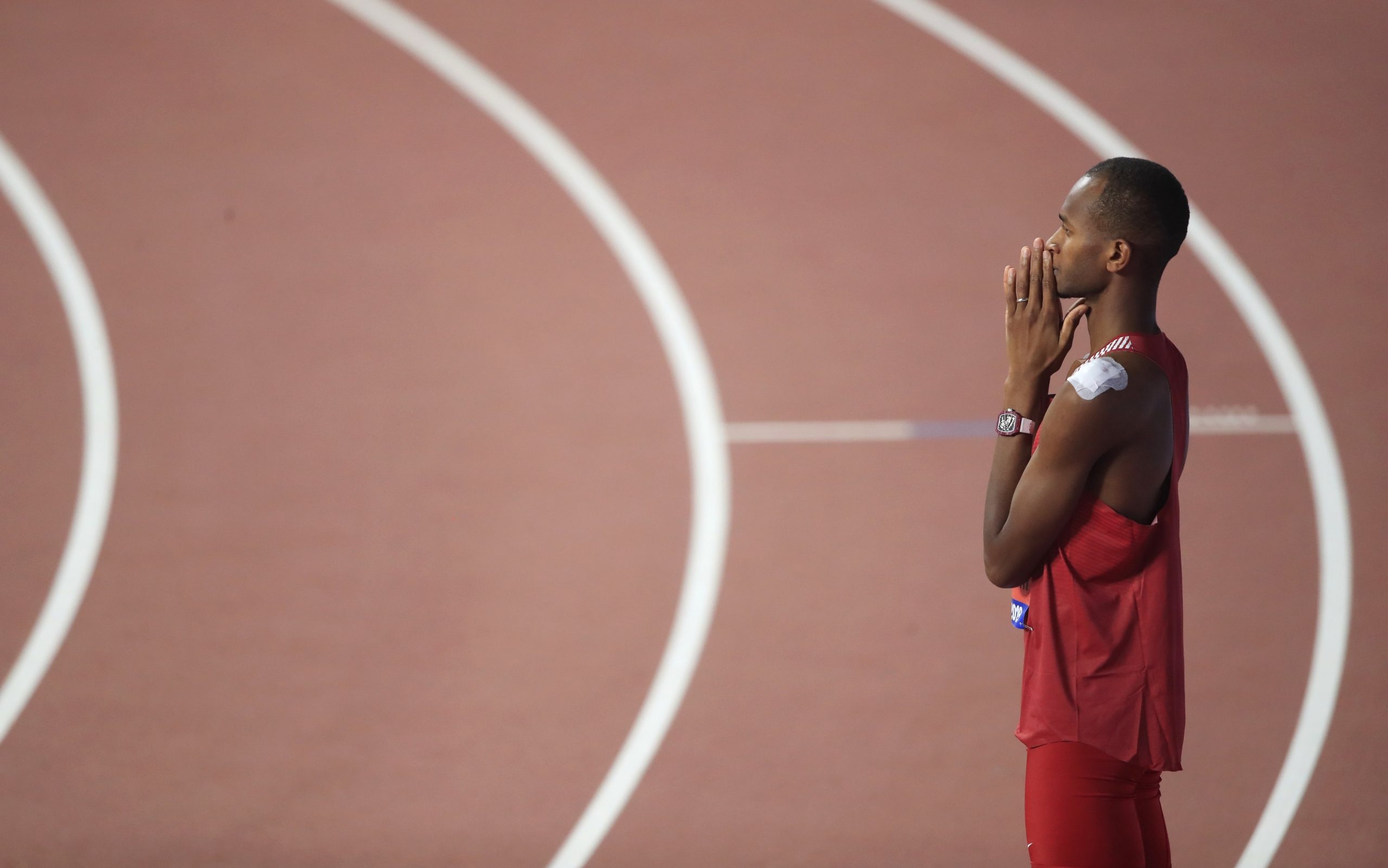 Mutaz Essa Barshim, Soaring to new heights, Q Life ambassador, High jump, 2560x1610 HD Desktop