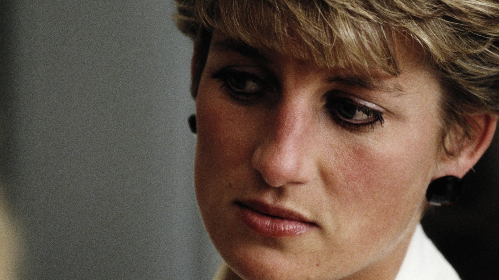 In their own words, Princess Diana's book, 1920x1080 Full HD Desktop
