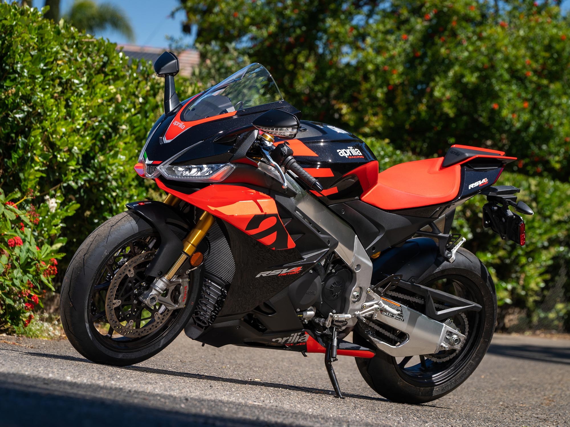 Aprilia RSV4, 2021 Aprilia model, MC Commute review, 2000x1500 HD Desktop