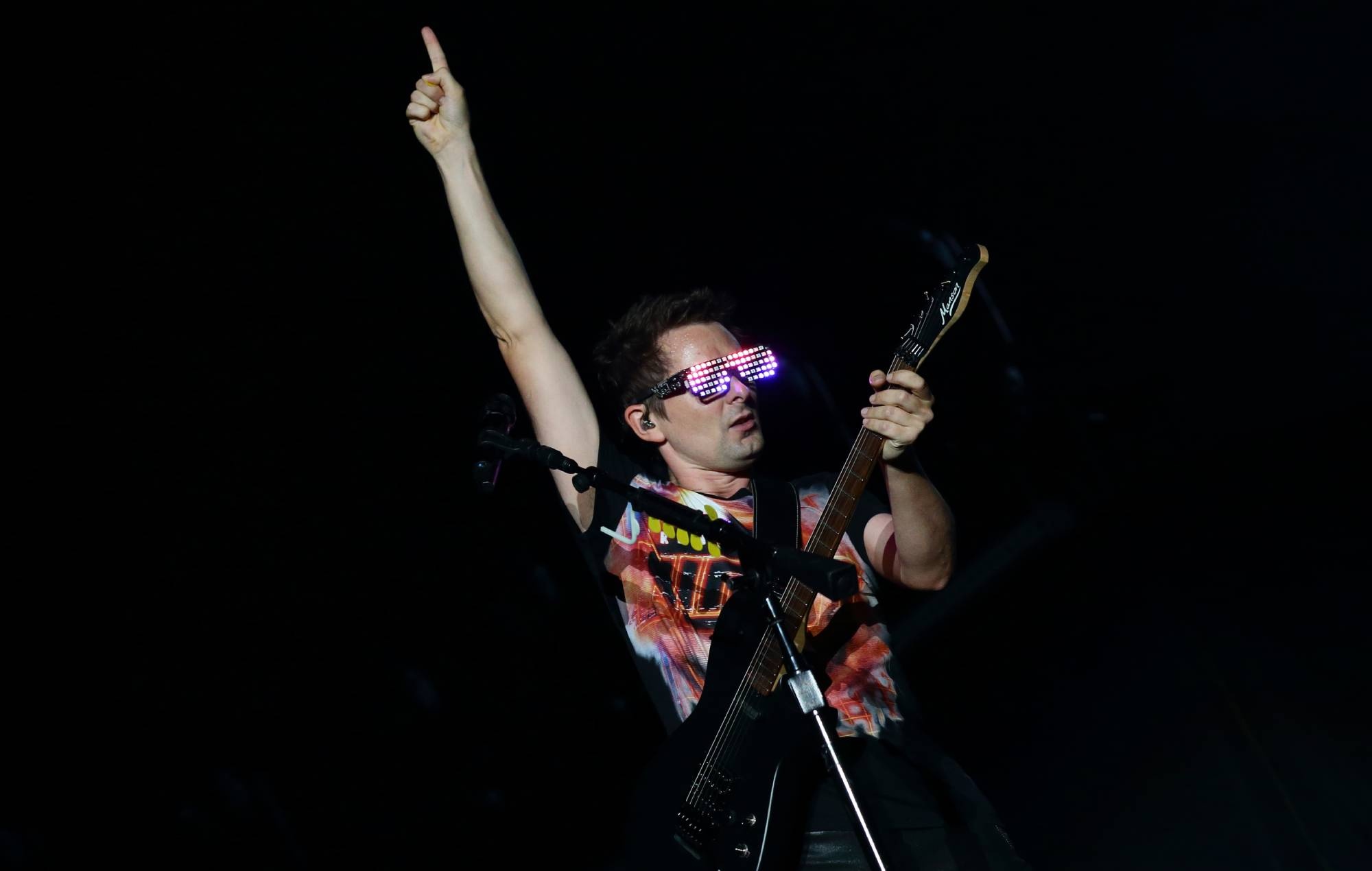 Matt Bellamy, Muse, Will of the people, 2000x1270 HD Desktop