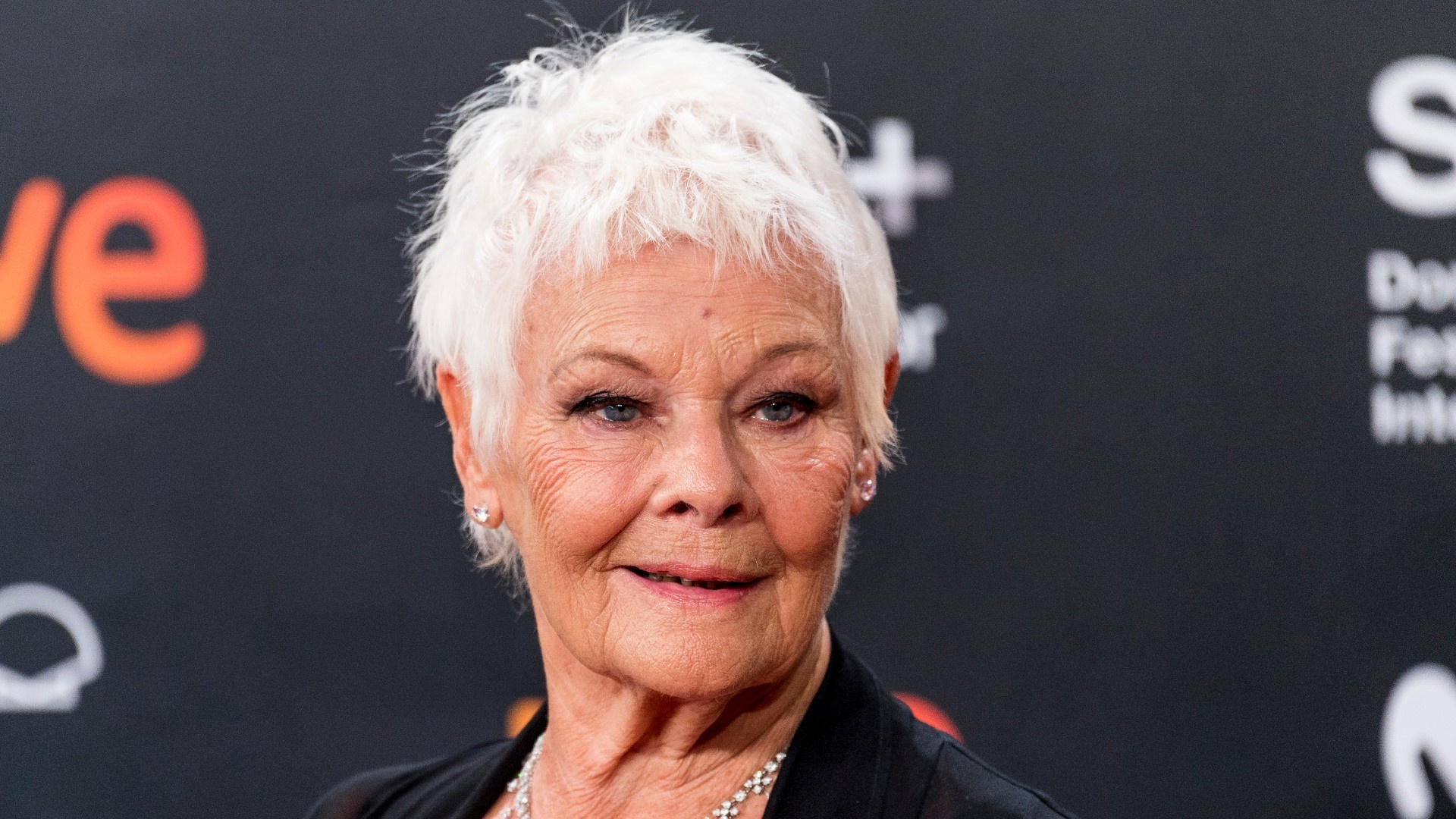 Judi Dench, Movies, COVID-19 vaccination, Woman & Home, 1920x1080 Full HD Desktop