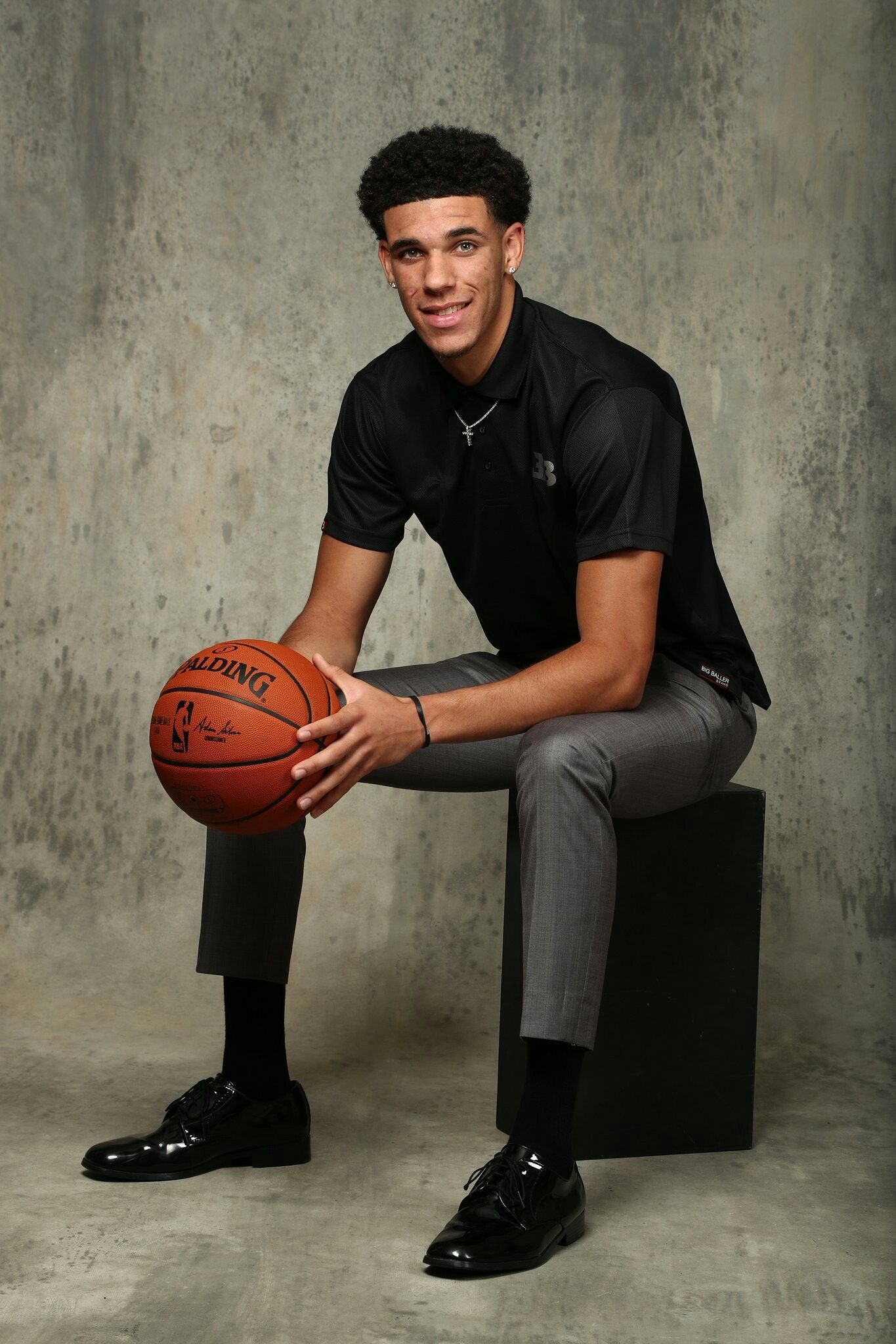 Lonzo Ball ideas, Ball basketball players, Lonzo Ball, Ball, 1370x2050 HD Phone