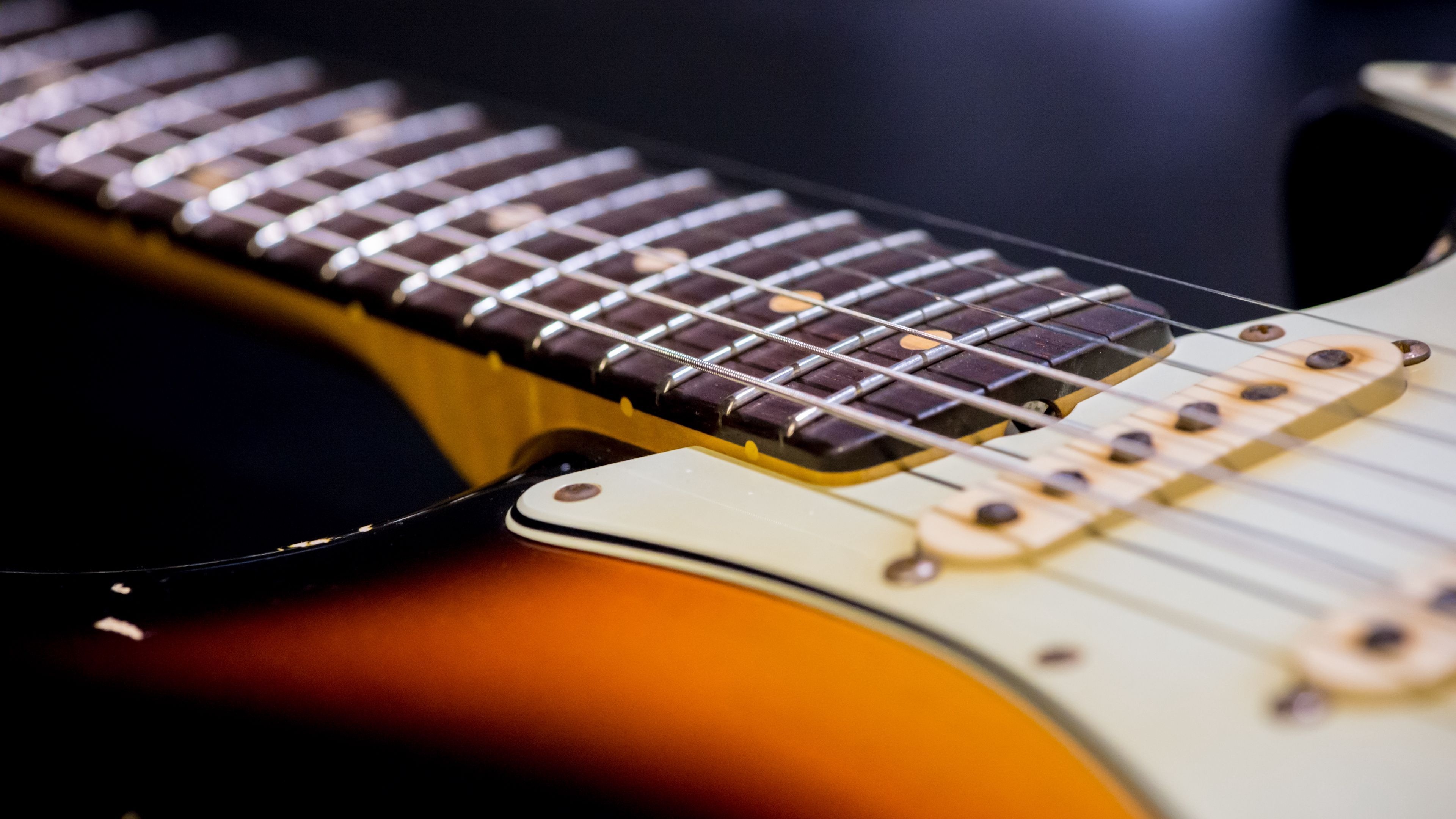 Visual splendor, Guitar majesty, Musical allure, Harmonious imagery, 3840x2160 4K Desktop