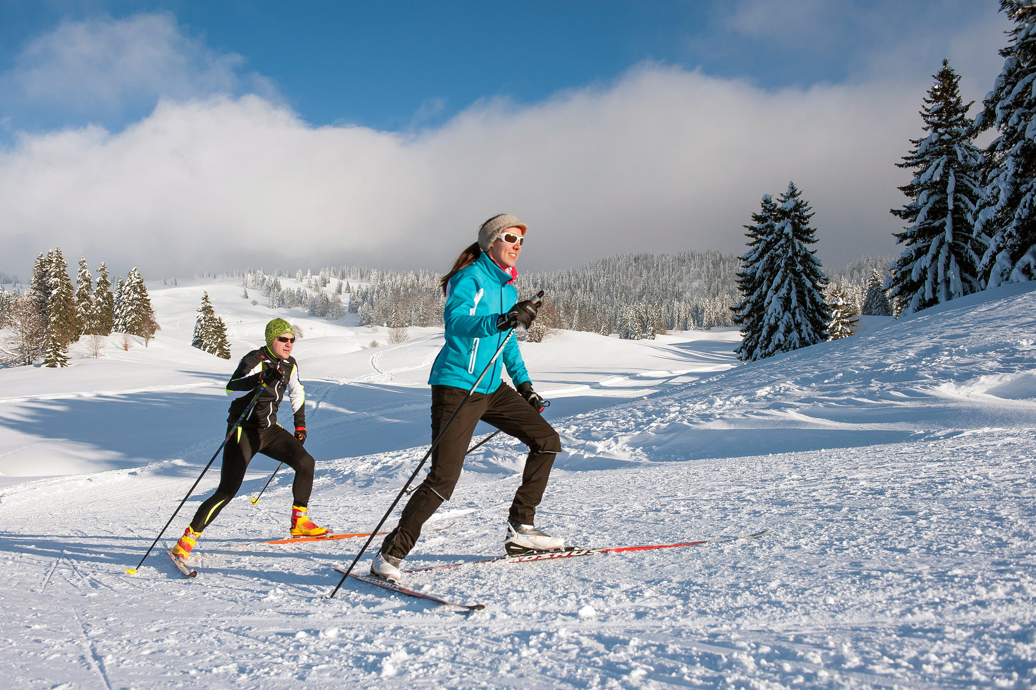 Jura Mountains, Cross-country skiing Wallpaper, 2050x1370 HD Desktop