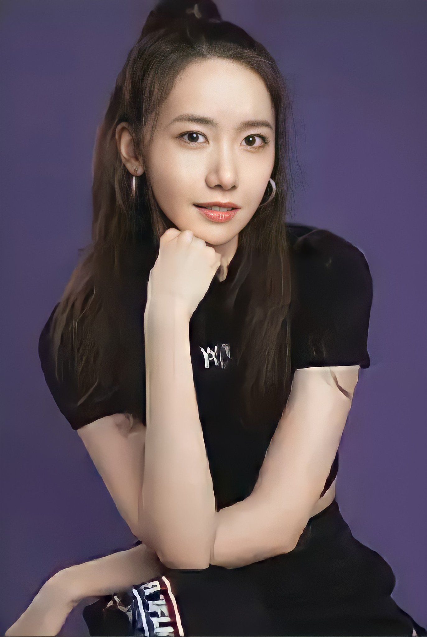 Im Yoon-ah, Yoonaddict streaming links, Latest releases, K-pop magic, 1380x2050 HD Phone