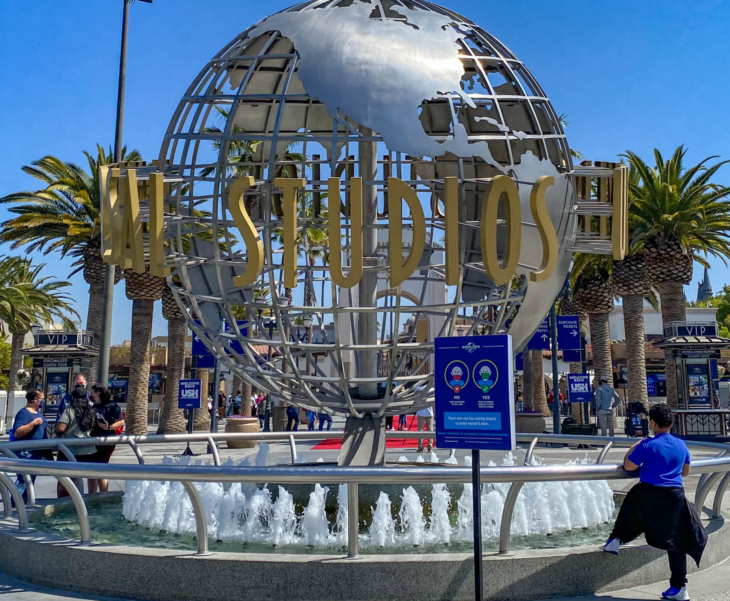 Universal Studios Hollywood, Mask mandate update, Indoor safety measure, Disney food blog, 2550x2100 HD Desktop