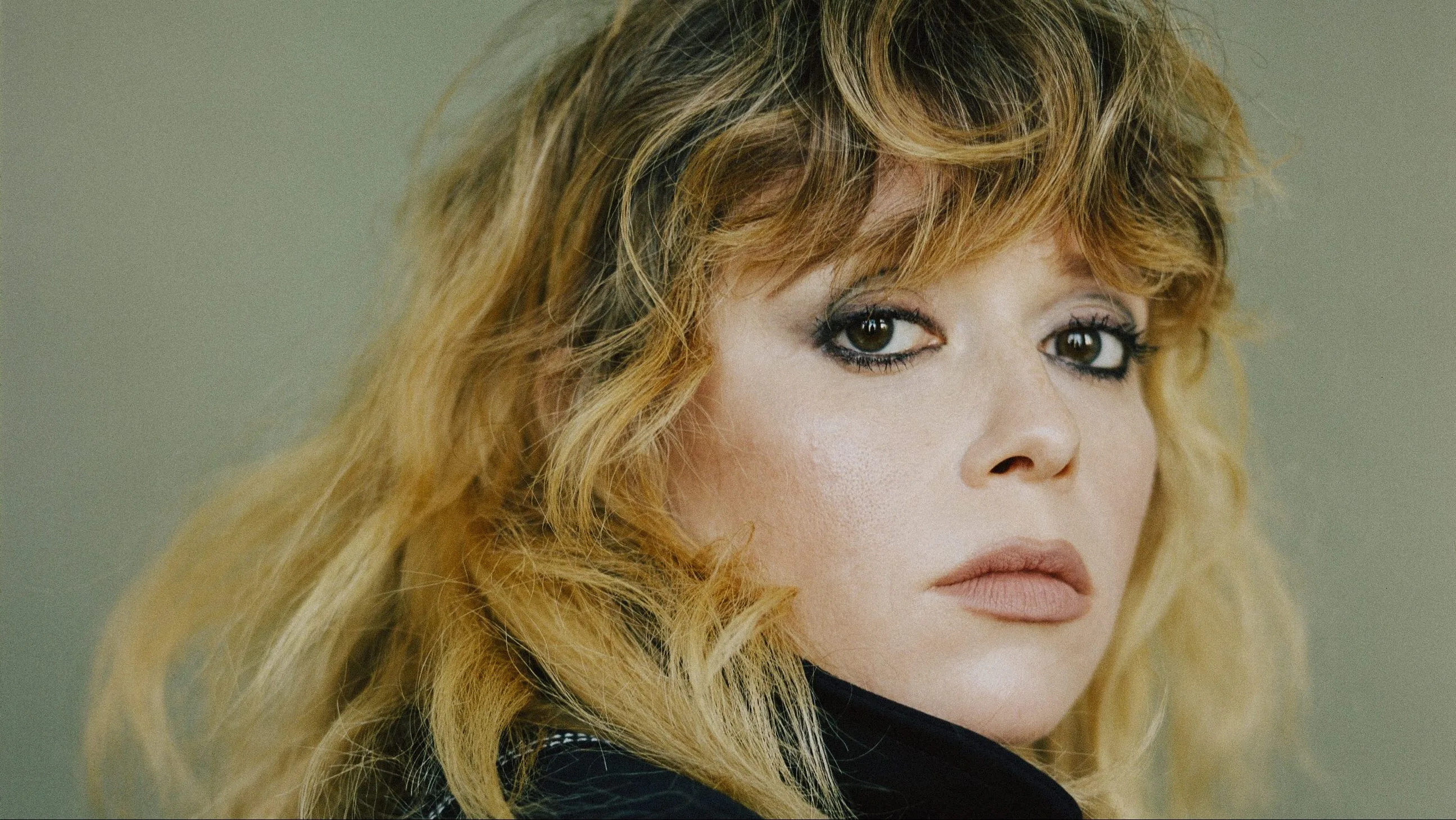 Natasha Lyonne, Directing projects, Awkwafina, Shrill, High Fidelity, 2600x1460 HD Desktop