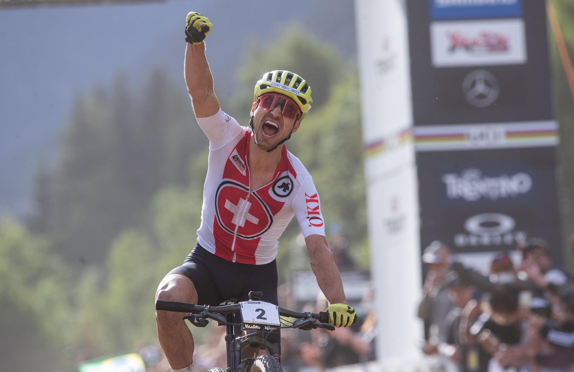 Nino Schurter, Nine-time champion, Mountain bike action, World championships, 1920x1250 HD Desktop