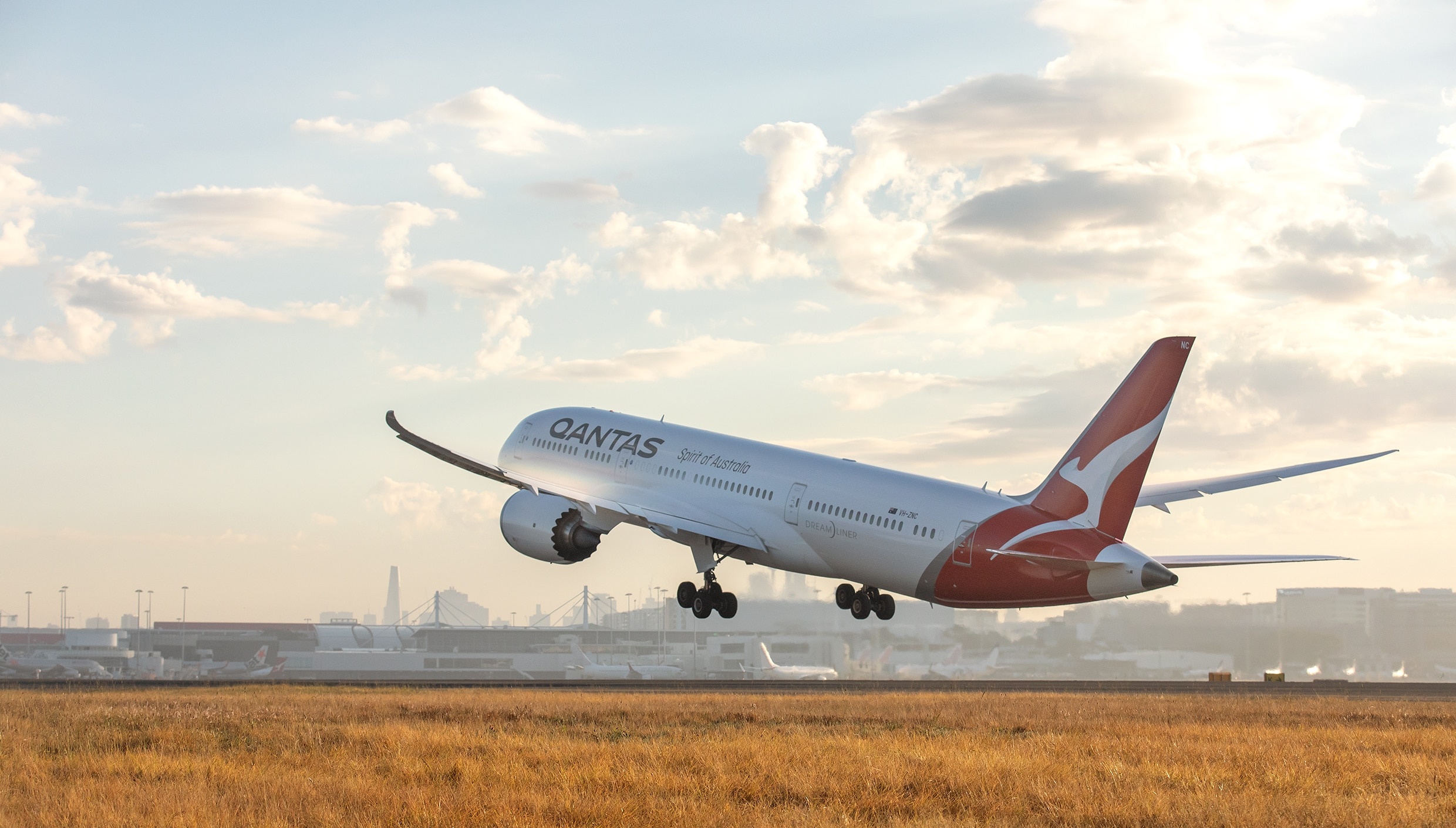 Qantas, Vaccinated, Rewarded, Travel Insider, 2480x1420 HD Desktop